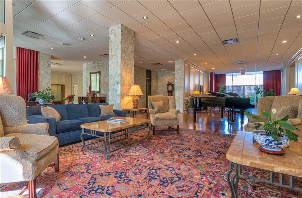 1801 Lavaca St # 2G, Austin, TX 78701