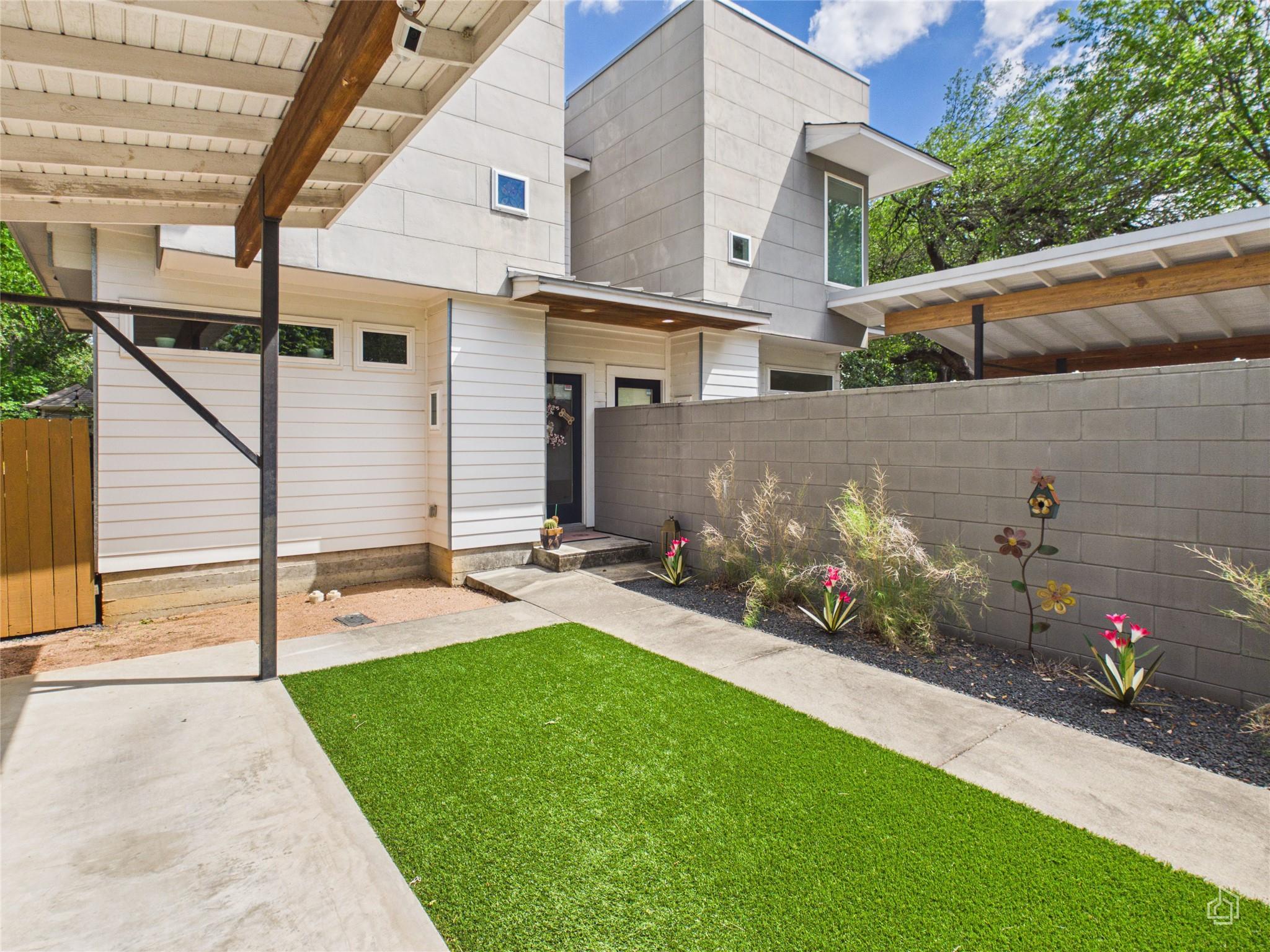 2503 S 6th St # A, Austin, TX 78704