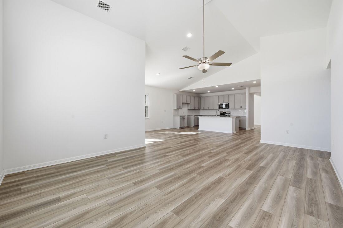 212 Crumpton Way, Hutto, TX 78634