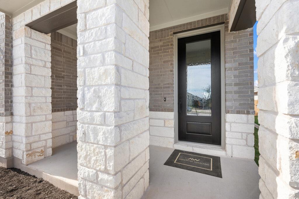 611 Palo Brea Loop, Hutto, TX 78634