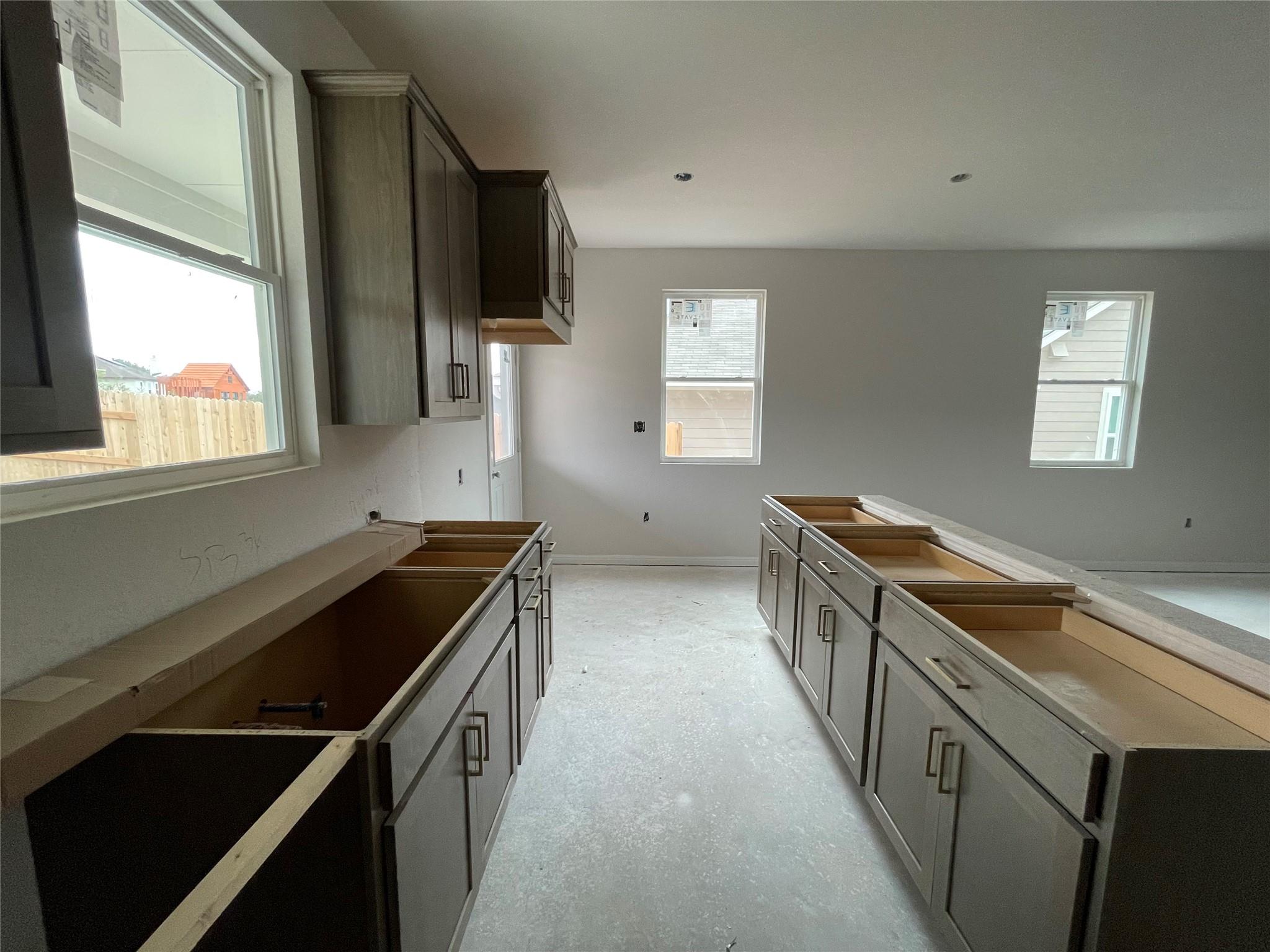 611 Palo Brea Loop, Hutto, TX 78634