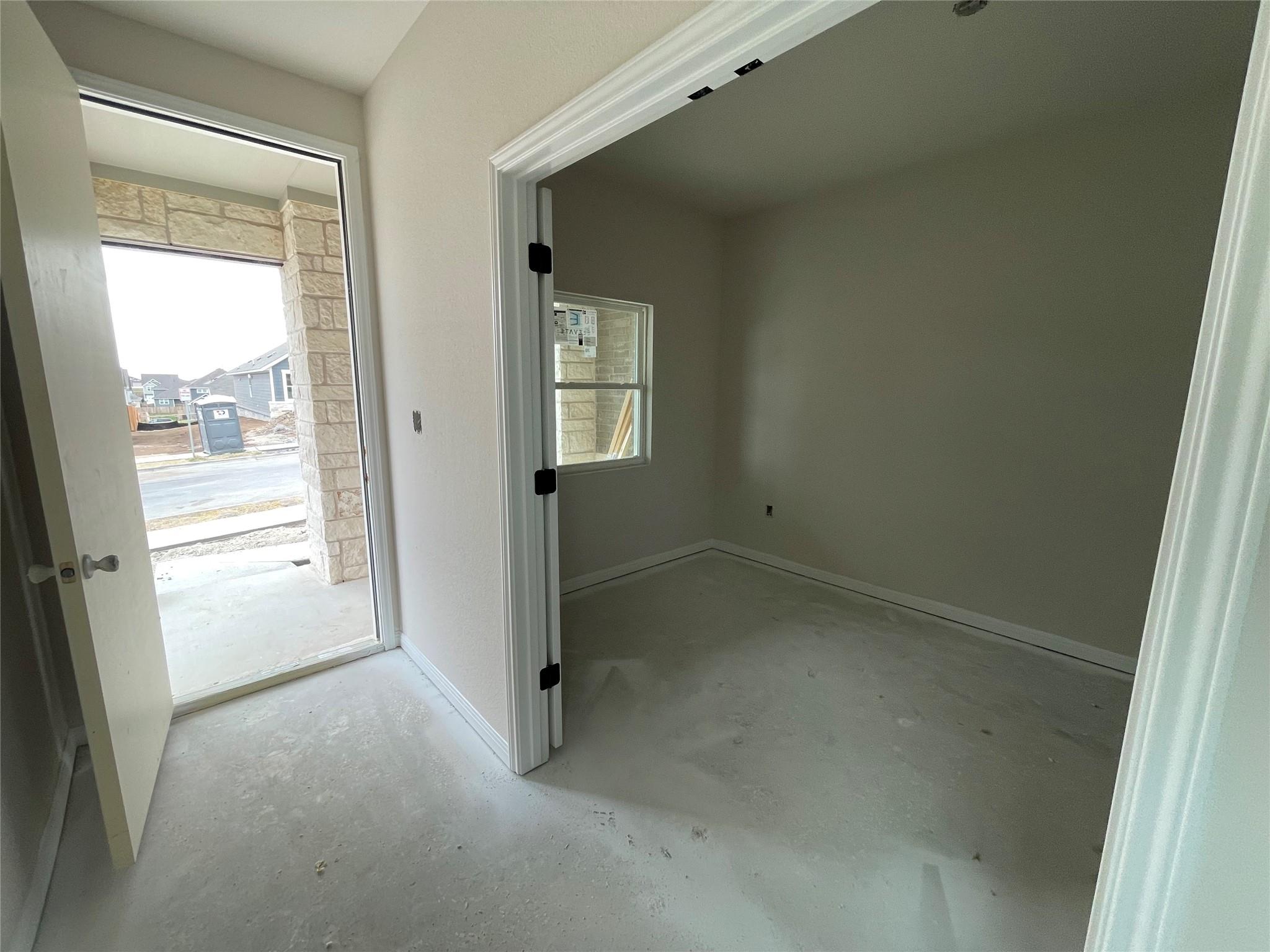 611 Palo Brea Loop, Hutto, TX 78634