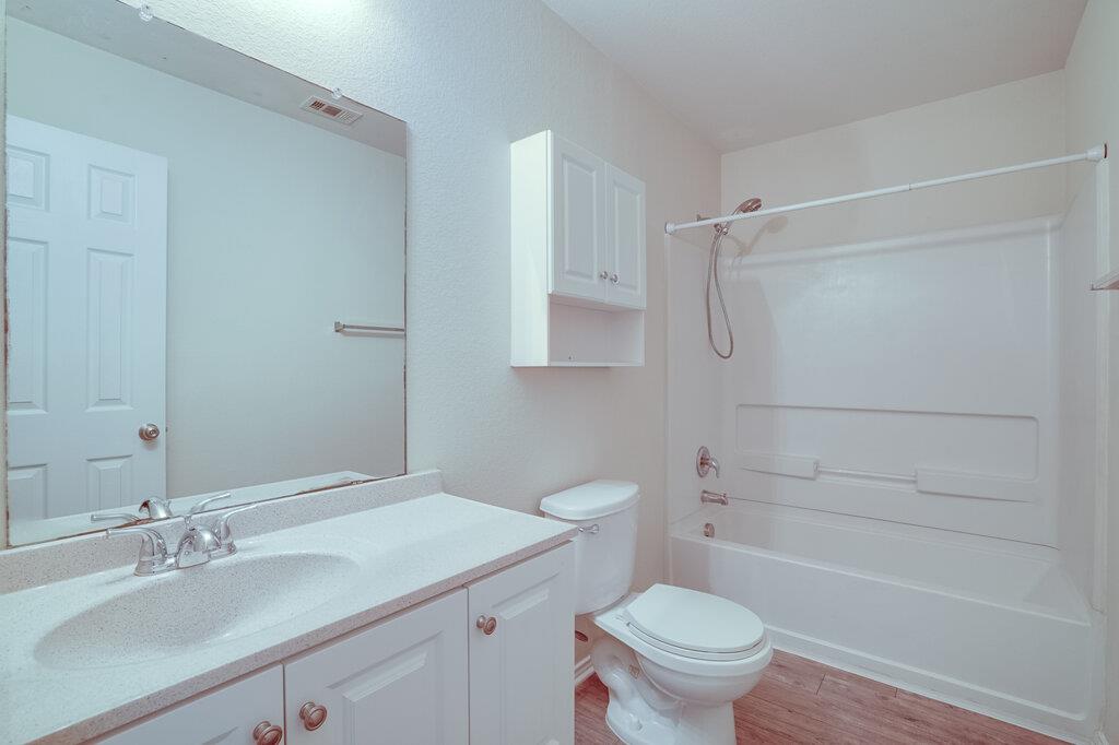 476 Moonwalker Trl, Buda, TX 78610