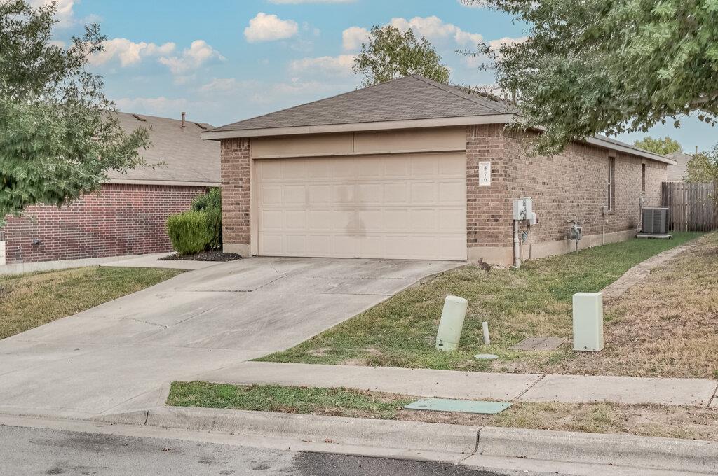 476 Moonwalker Trl, Buda, TX 78610