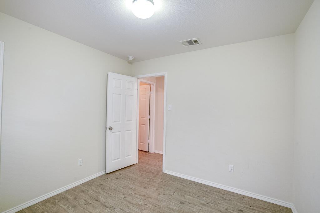 476 Moonwalker Trl, Buda, TX 78610