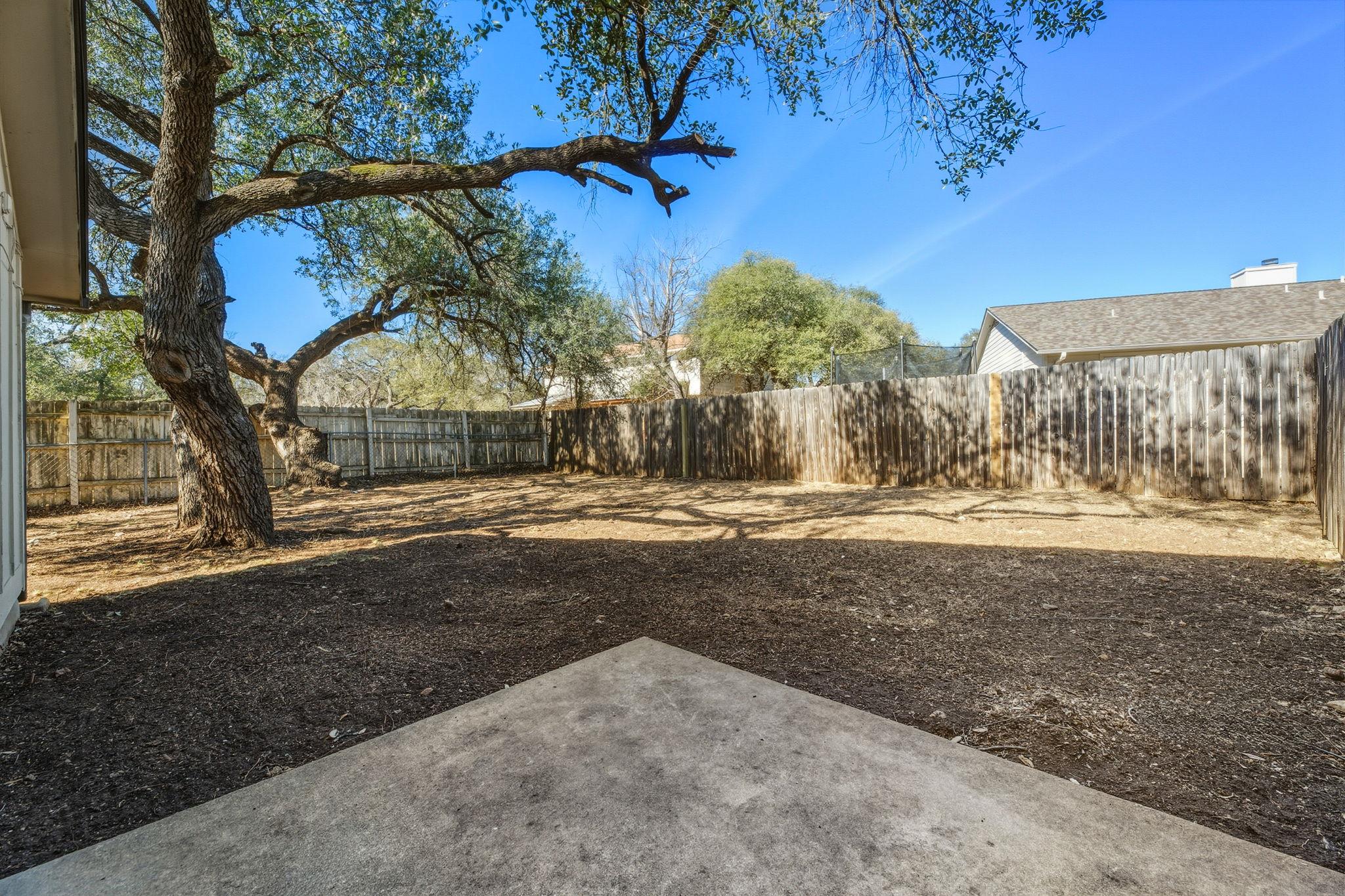 8904 Pineridge Dr # B, Austin, TX 78729