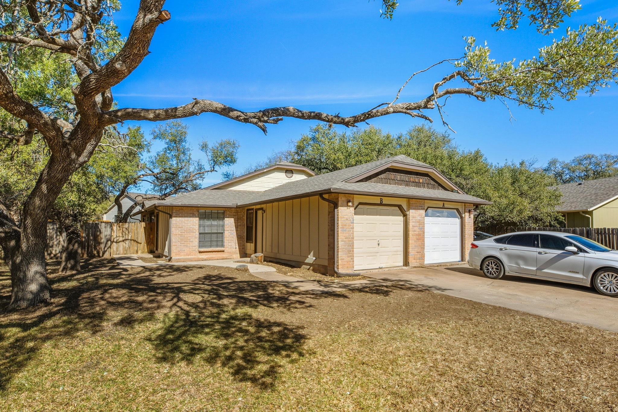 8904 Pineridge Dr # B, Austin, TX 78729