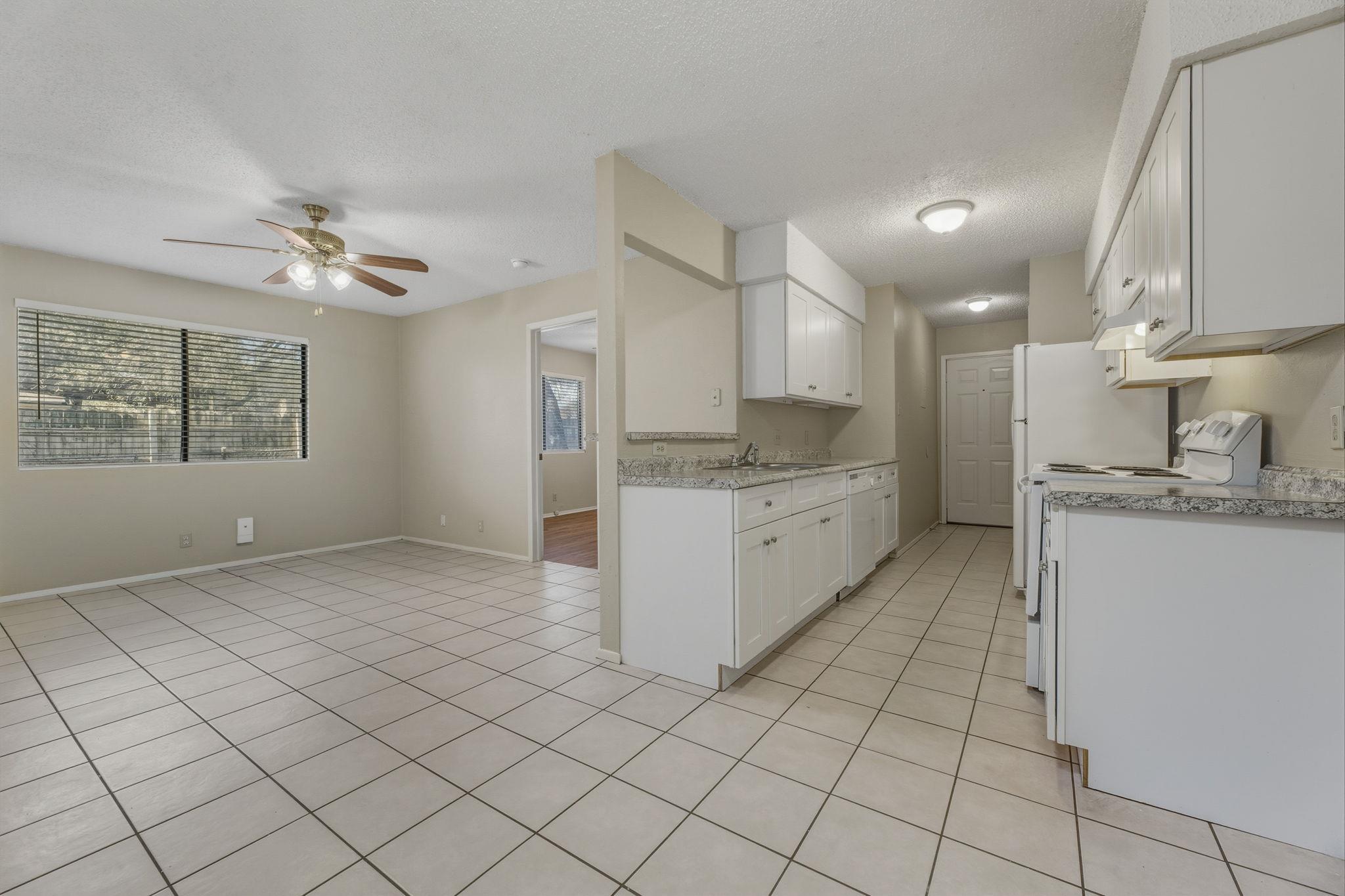 8904 Pineridge Dr # B, Austin, TX 78729