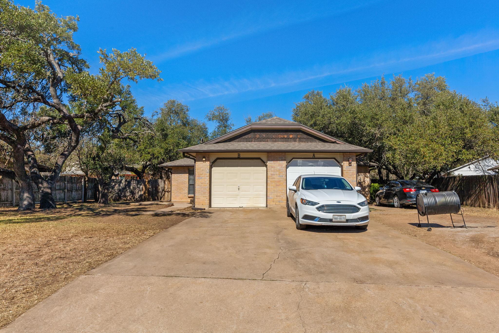 8904 Pineridge Dr # B, Austin, TX 78729