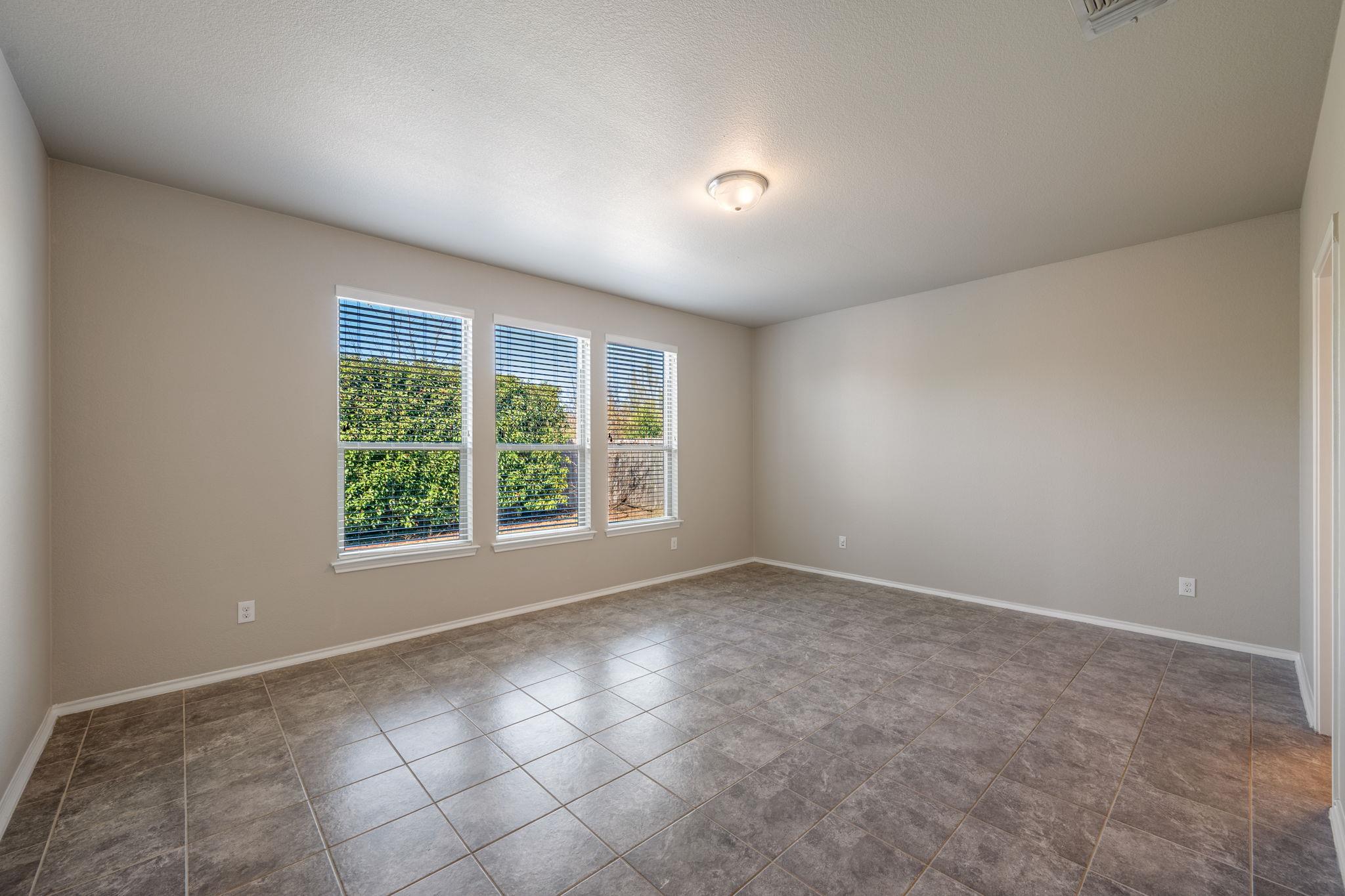 14712 Lake Victor Dr, Pflugerville, TX 78660