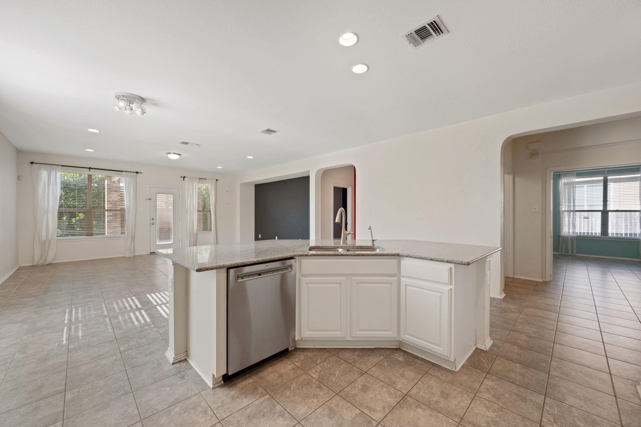 14712 Lake Victor Dr, Pflugerville, TX 78660