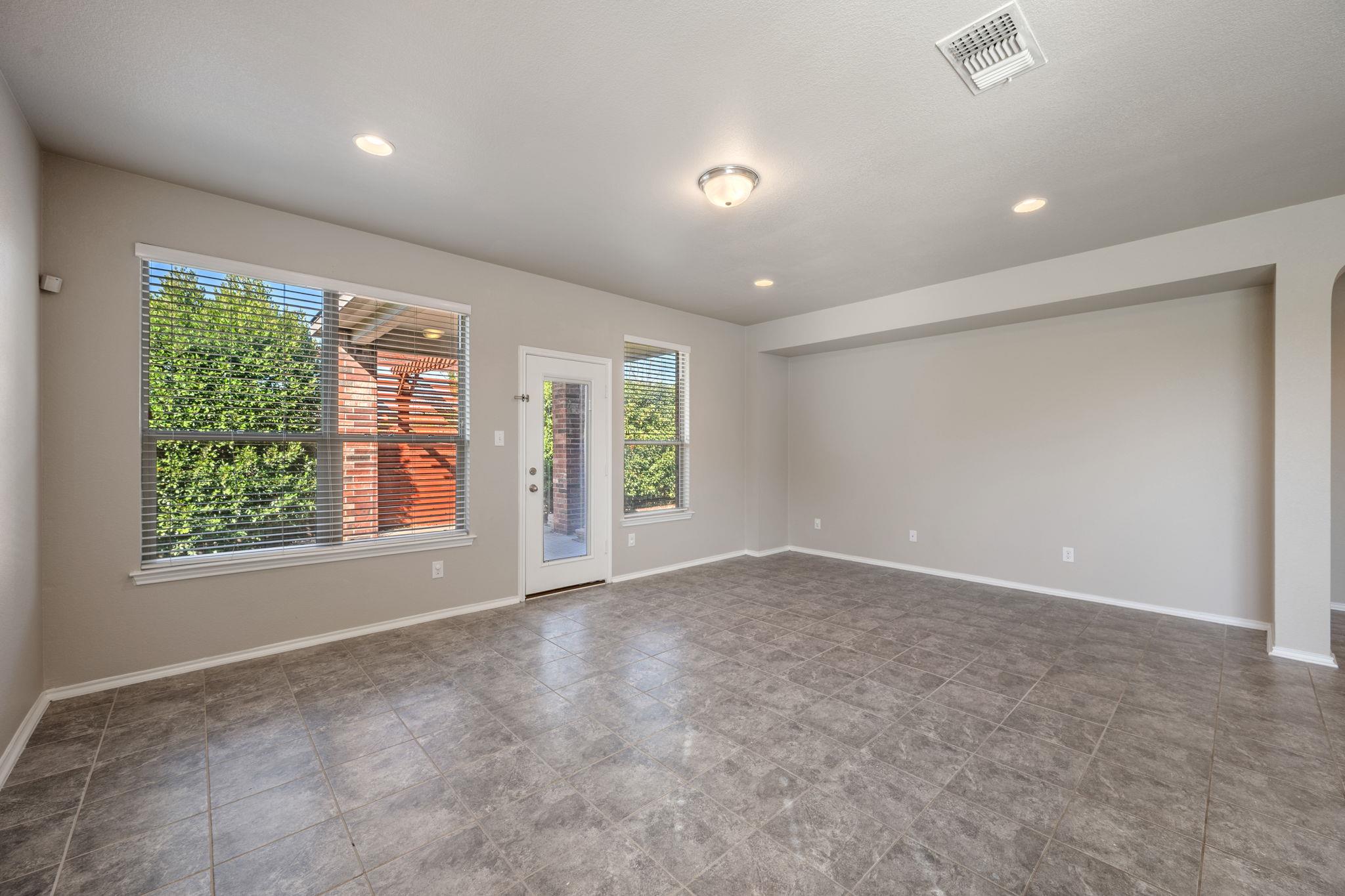 14712 Lake Victor Dr, Pflugerville, TX 78660