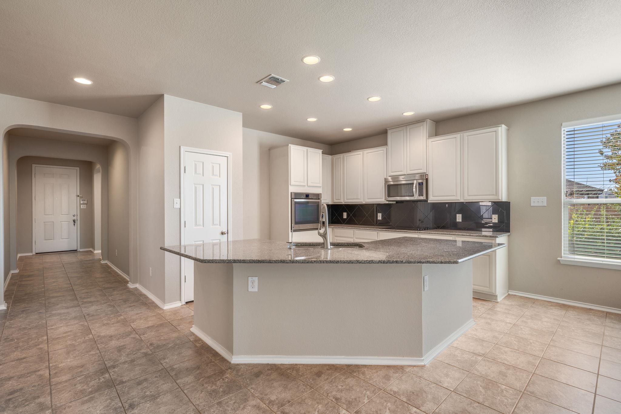 14712 Lake Victor Dr, Pflugerville, TX 78660