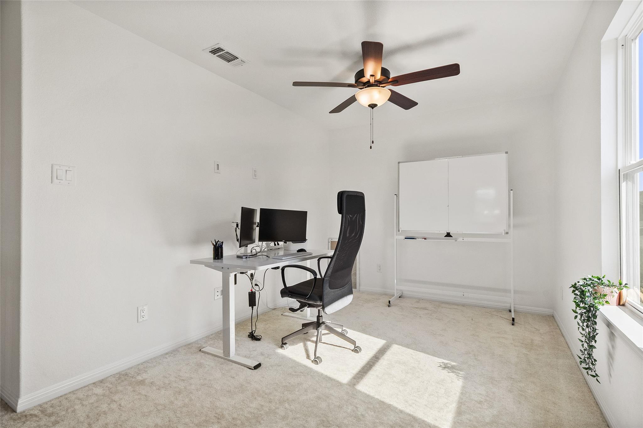 304 Regatta Trl, Leander, TX 78641