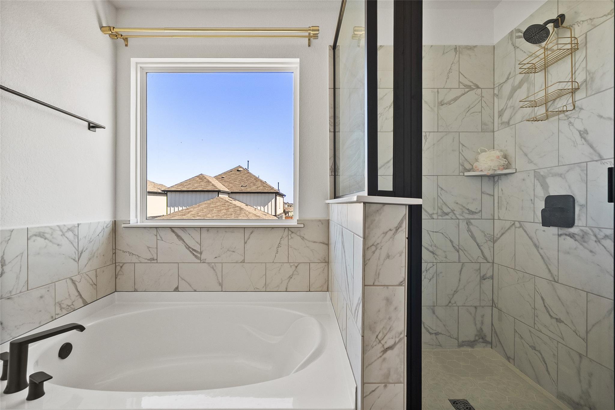 304 Regatta Trl, Leander, TX 78641