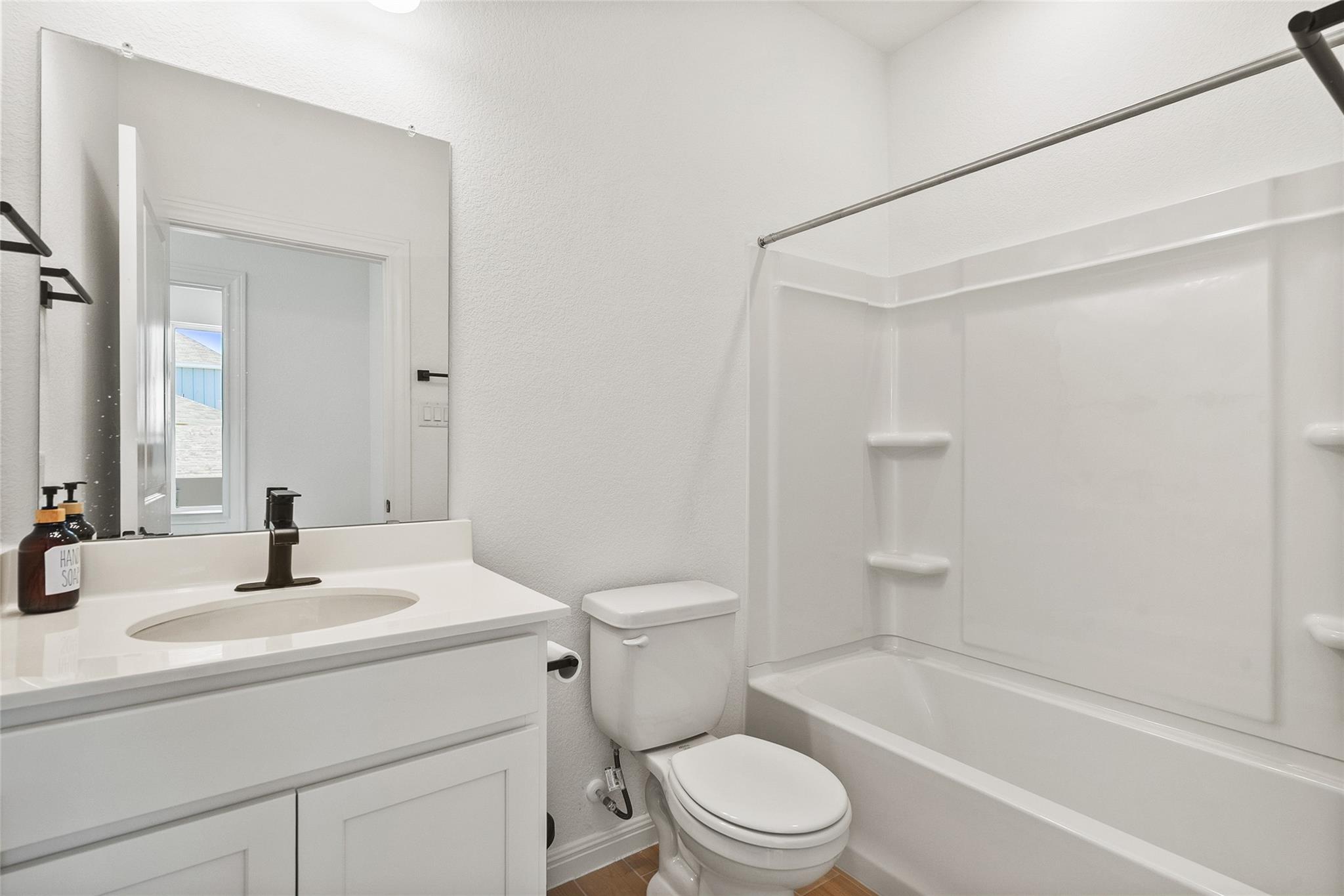 304 Regatta Trl, Leander, TX 78641