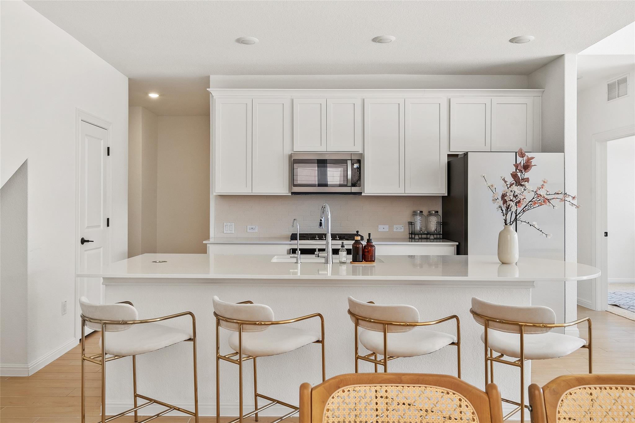 304 Regatta Trl, Leander, TX 78641