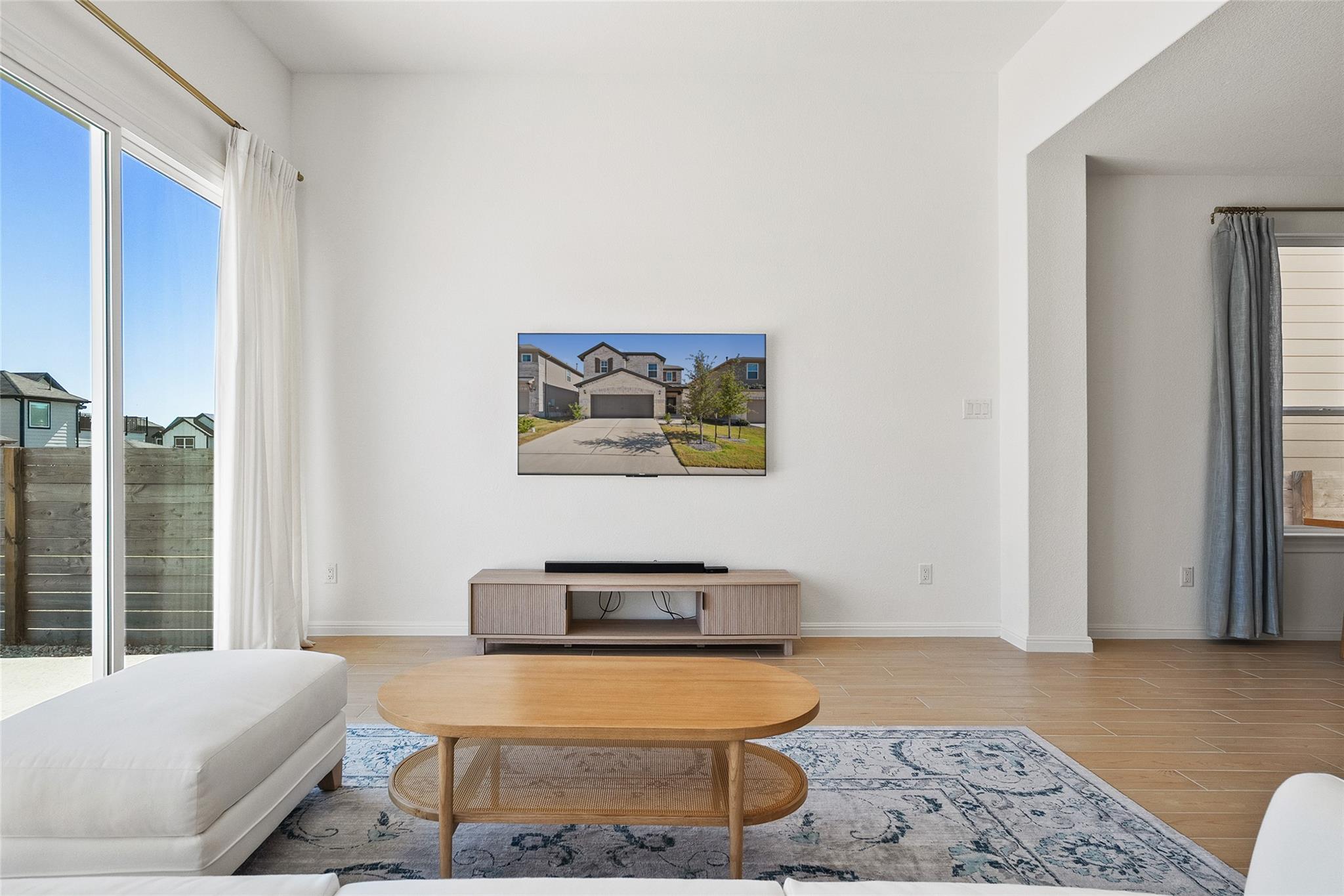 304 Regatta Trl, Leander, TX 78641