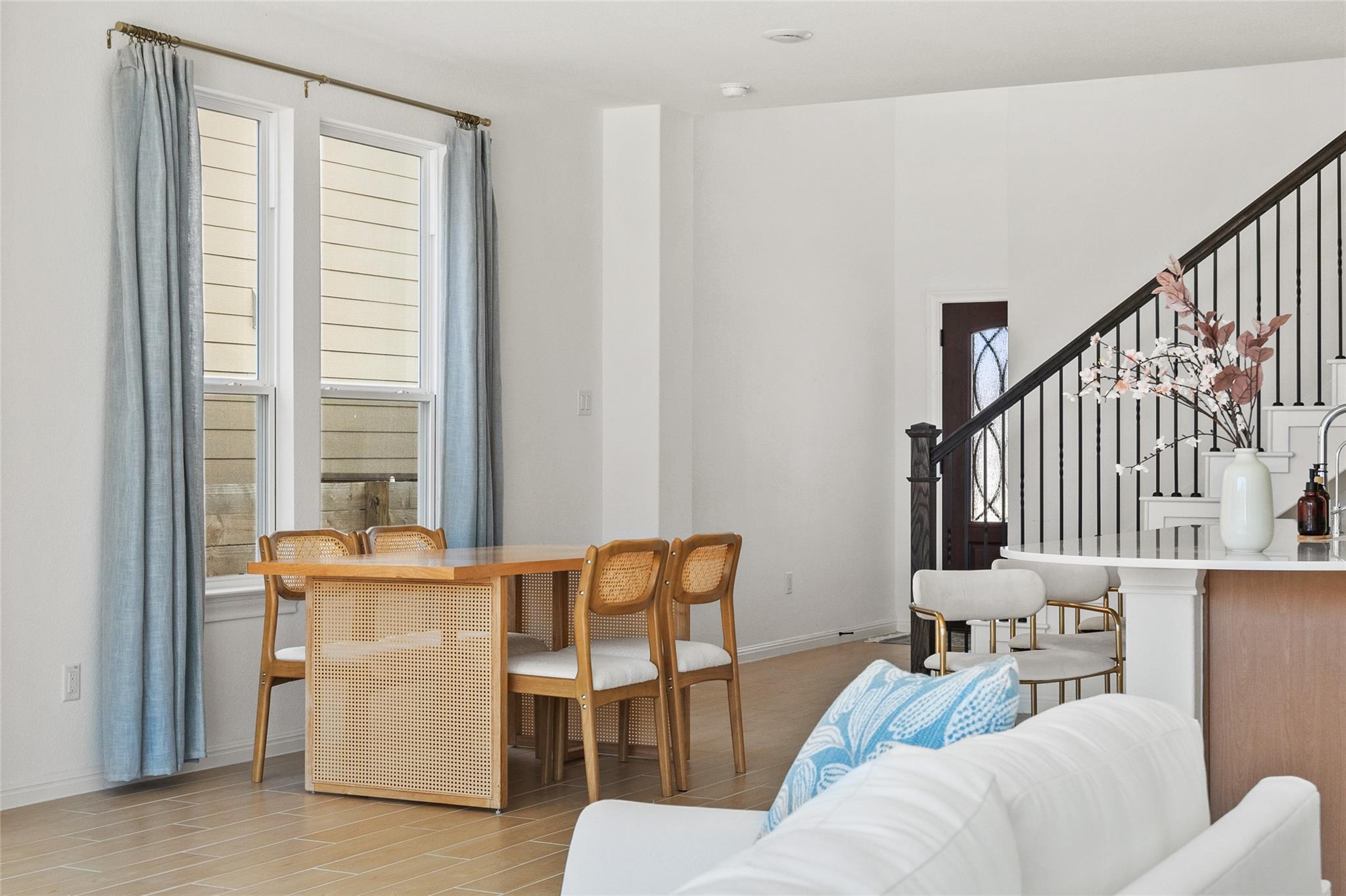 304 Regatta Trl, Leander, TX 78641