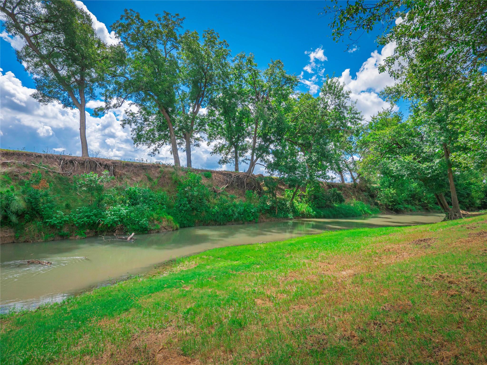 2041 County Road 429, Rockdale, TX 76567