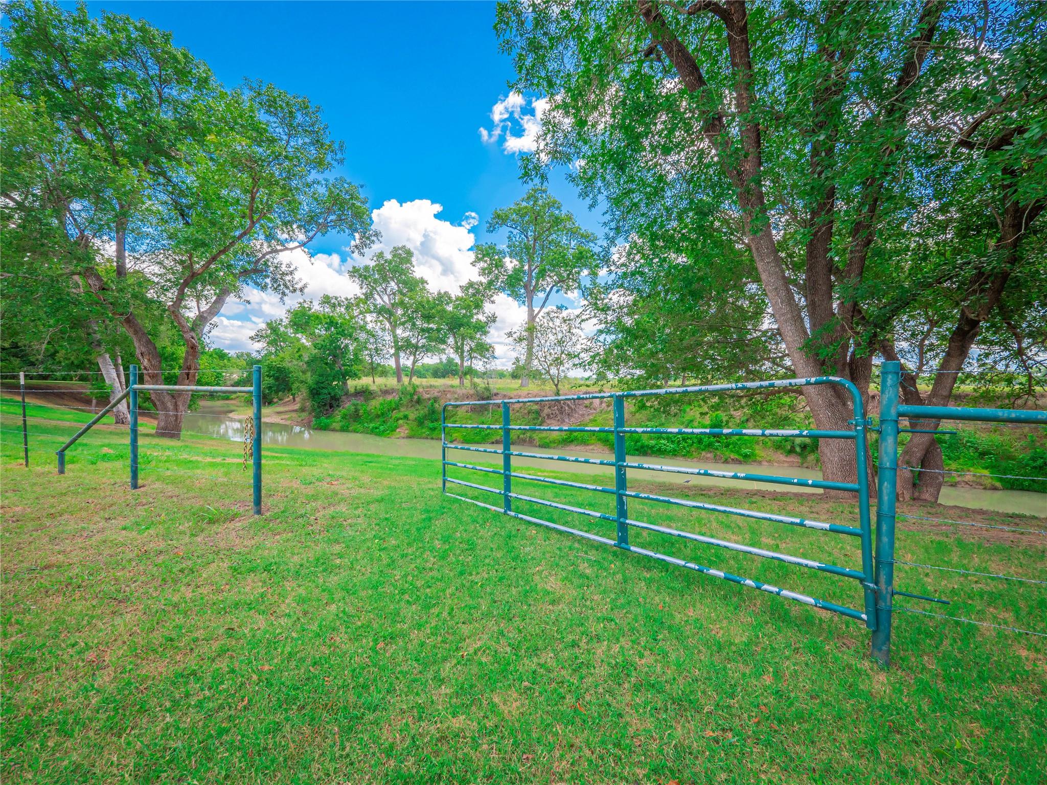 2041 County Road 429, Rockdale, TX 76567
