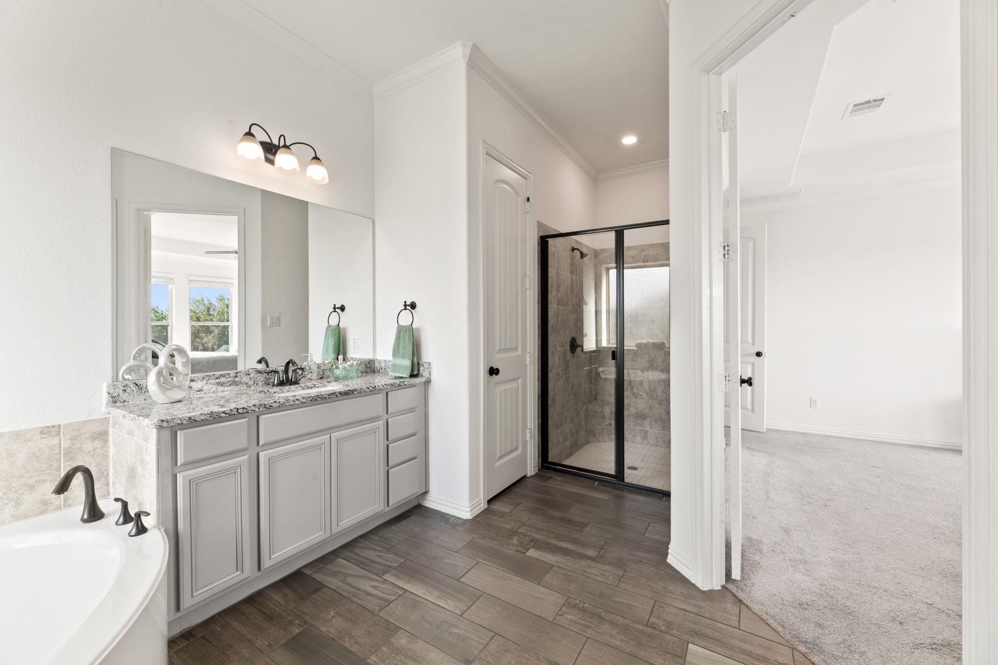 4700 Topacio Dr, Spicewood, TX 78669