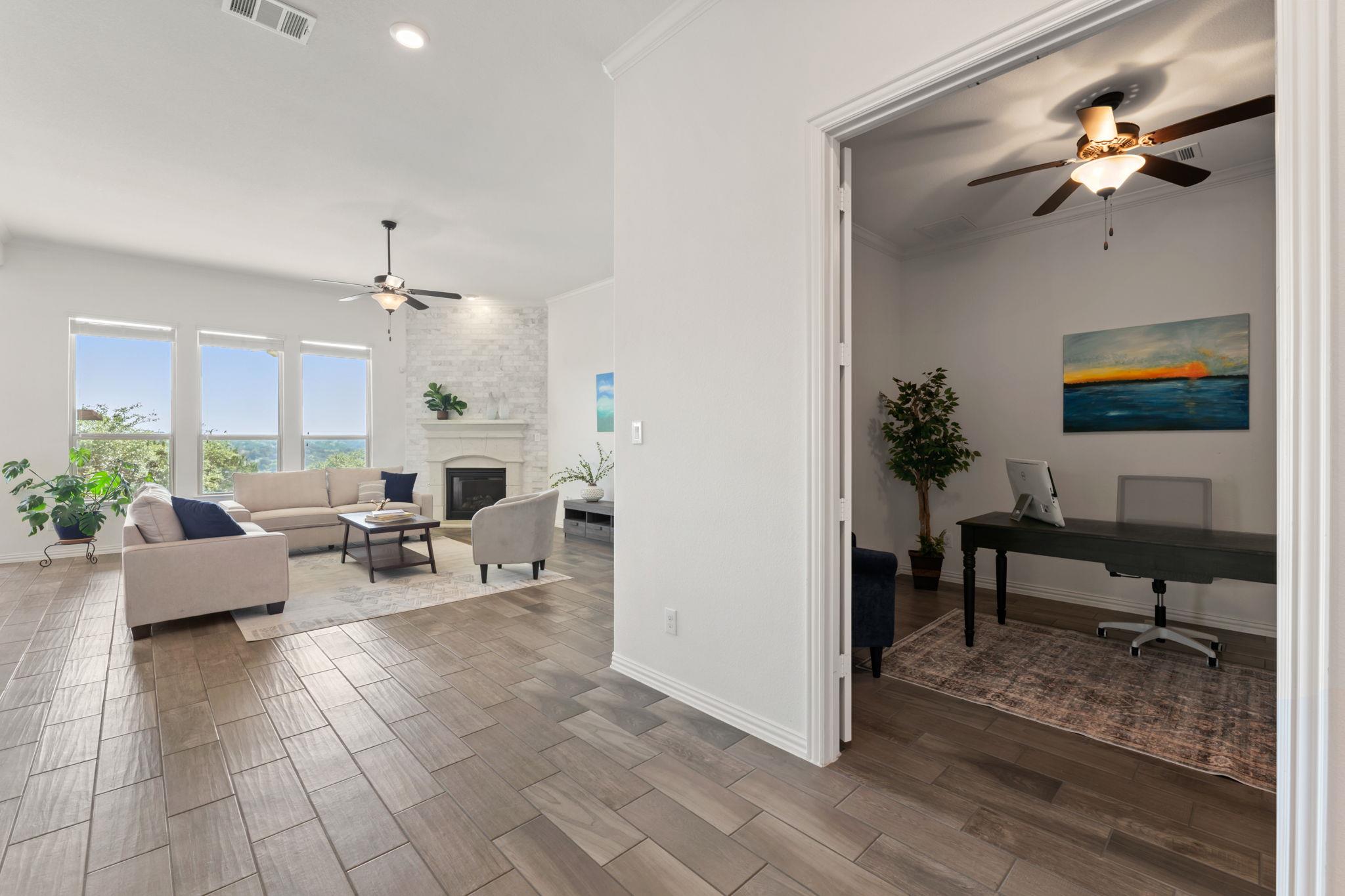 4700 Topacio Dr, Spicewood, TX 78669