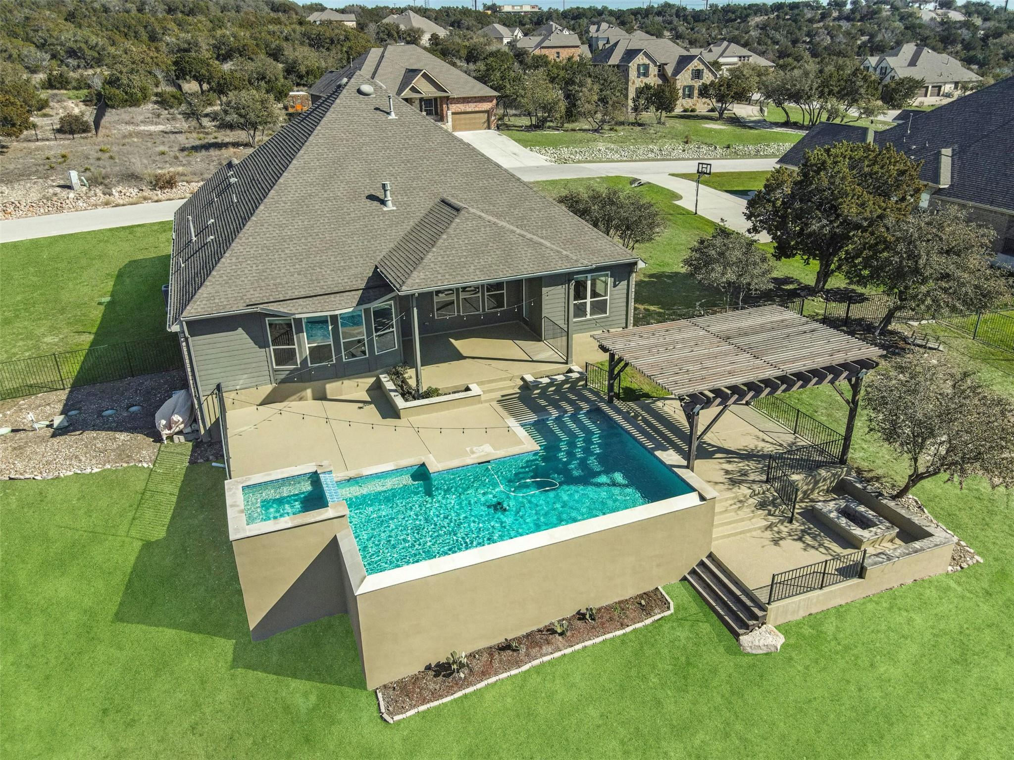 4700 Topacio Dr, Spicewood, TX 78669