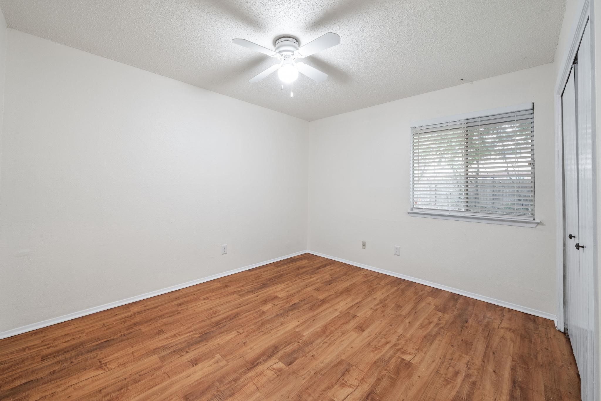 100 Meteor Dr # B, Austin, TX 78745