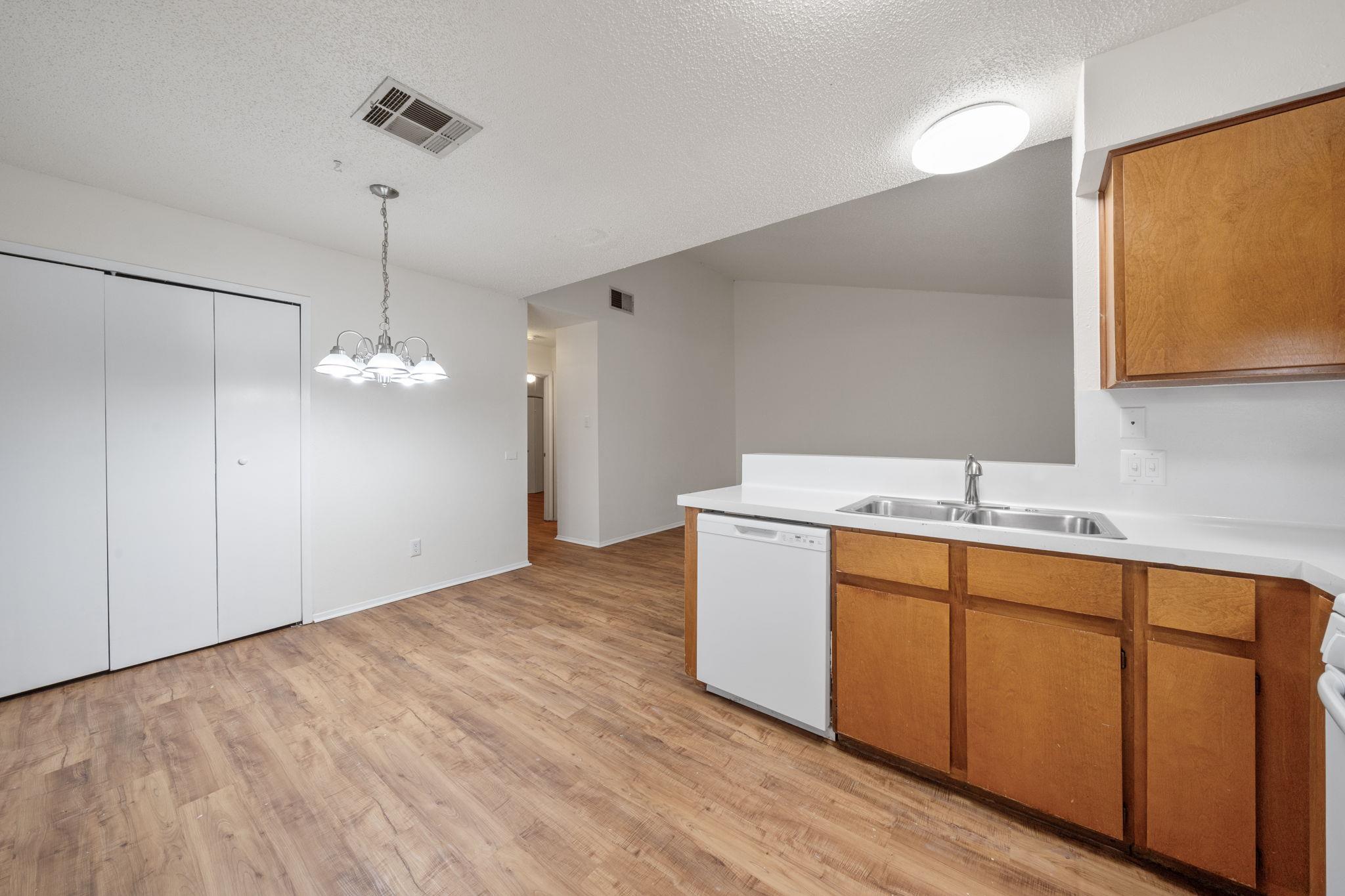 100 Meteor Dr # B, Austin, TX 78745