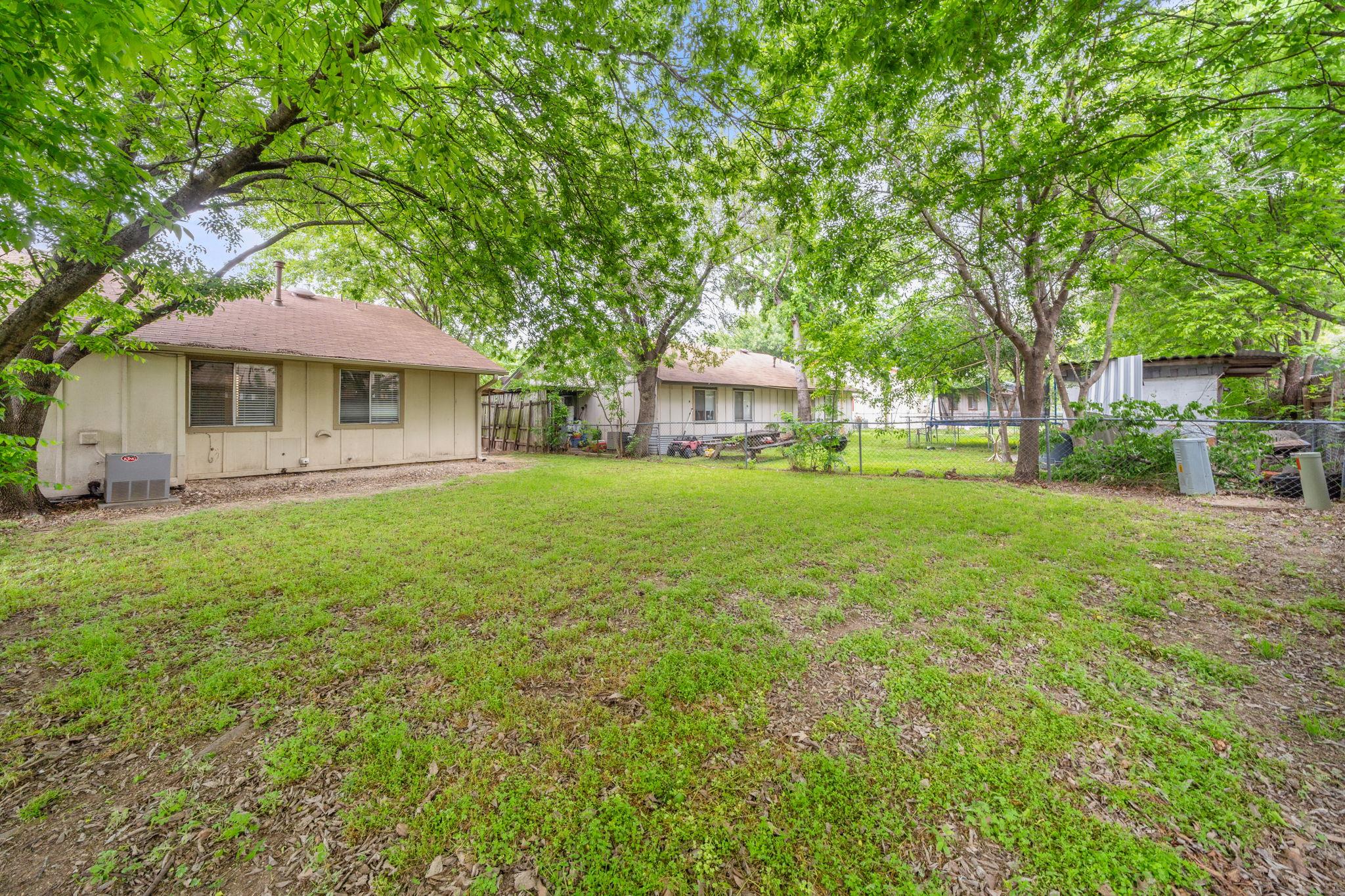 100 Meteor Dr # B, Austin, TX 78745