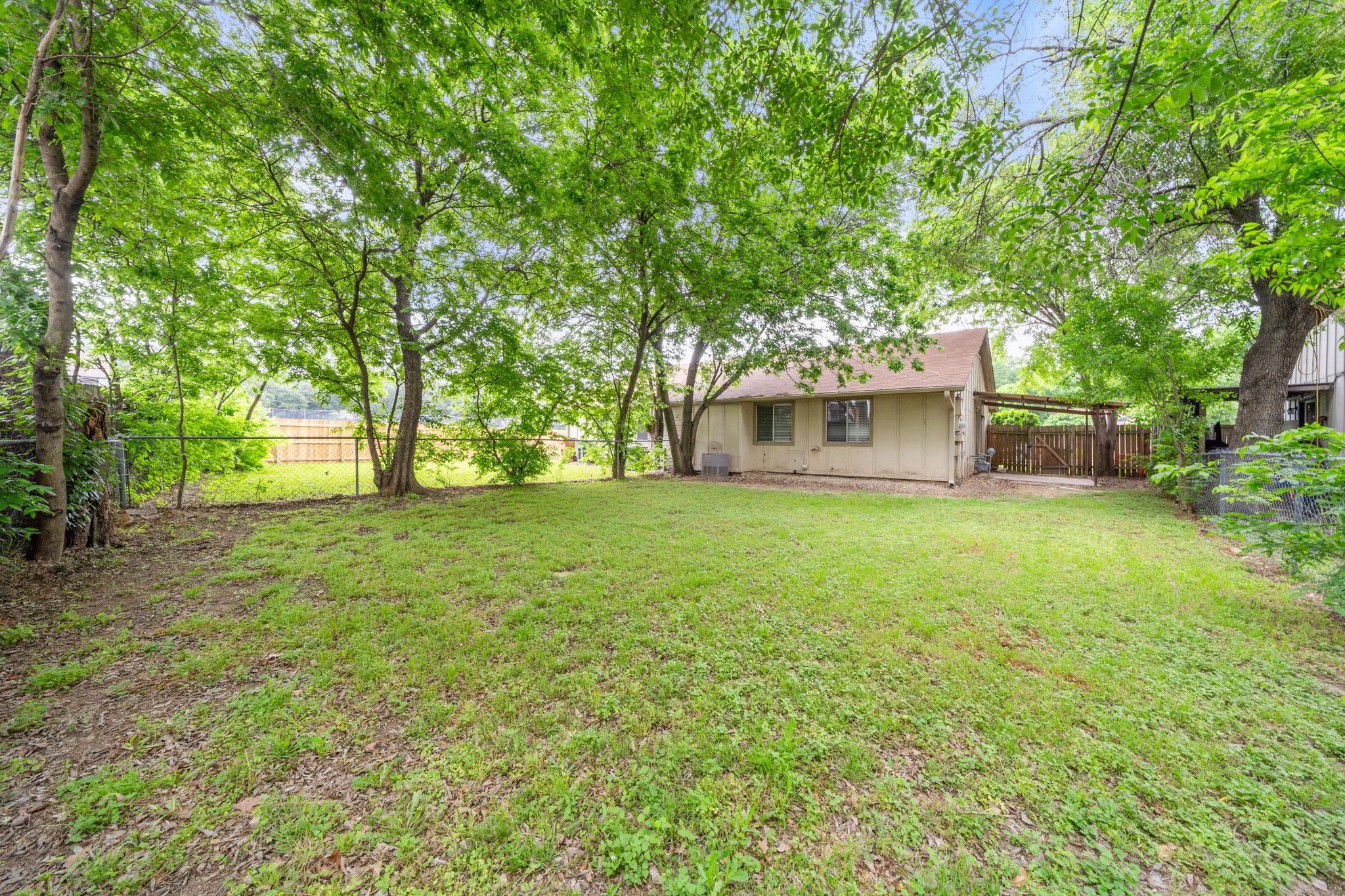 100 Meteor Dr # B, Austin, TX 78745