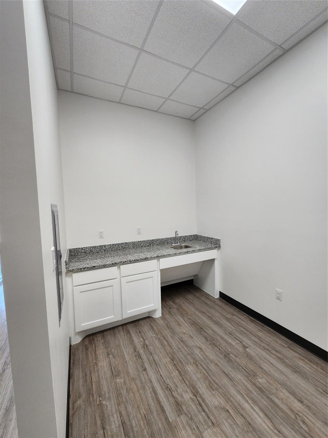 2261 GATTIS SCHOOL RD Rd # 230, Round Rock, TX 78664