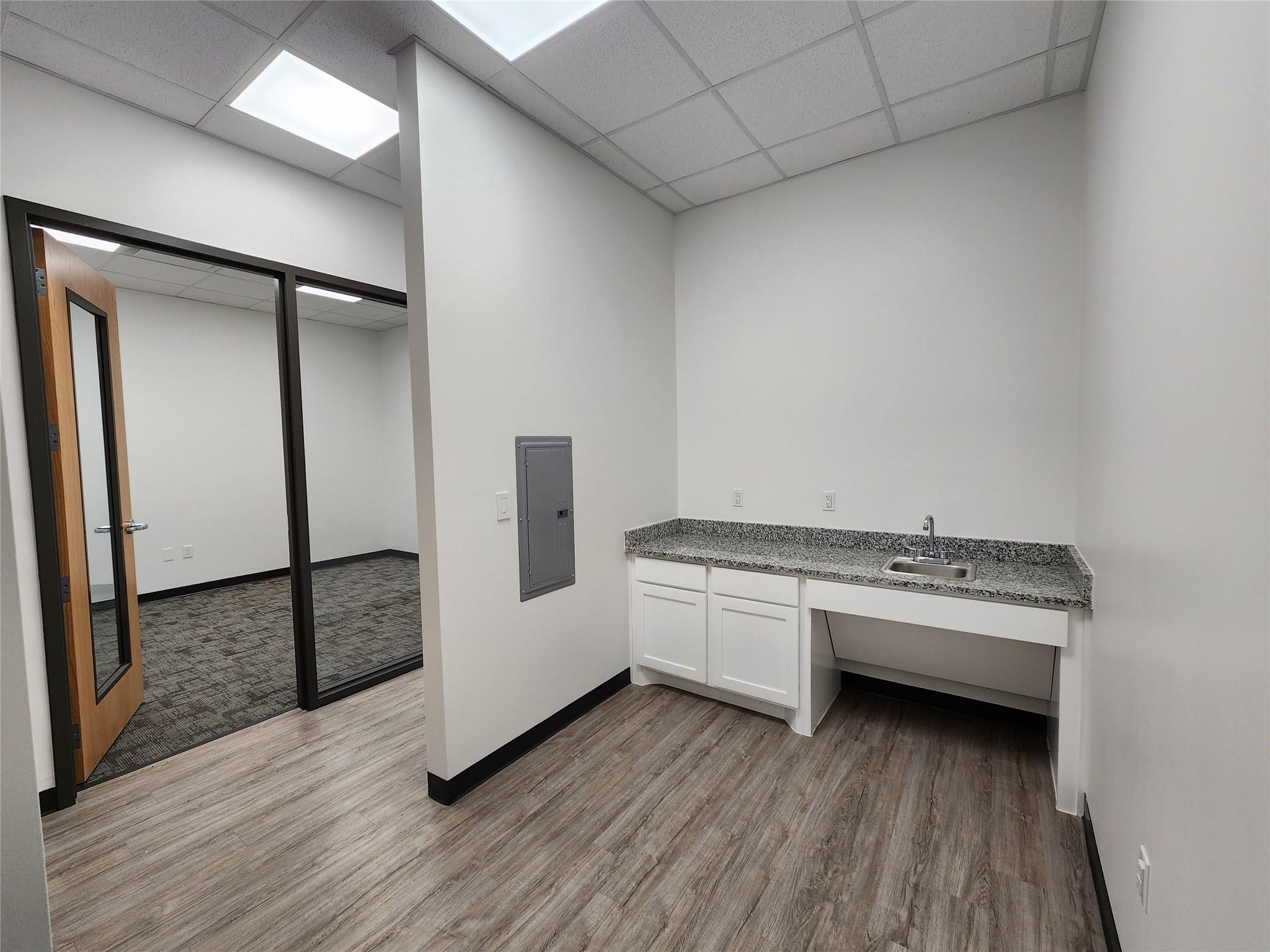 2261 GATTIS SCHOOL RD Rd # 230, Round Rock, TX 78664