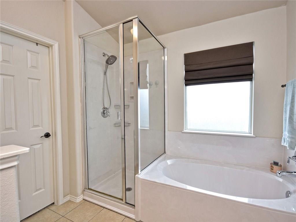 1206 Hensley Dr, Leander, TX 78641