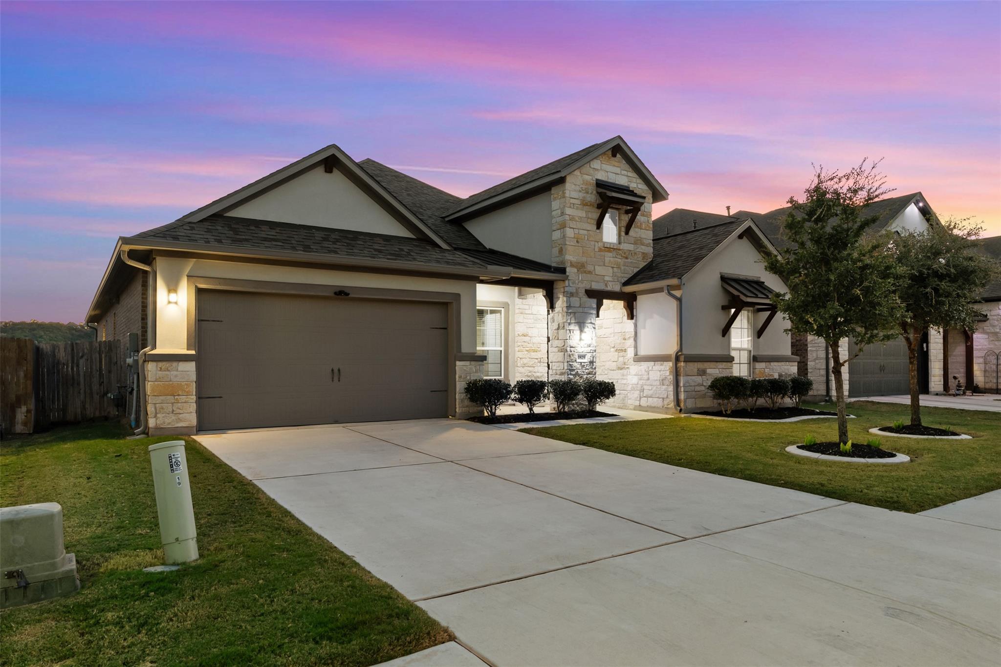 1825 Shoshone Ct, Leander, TX 78641