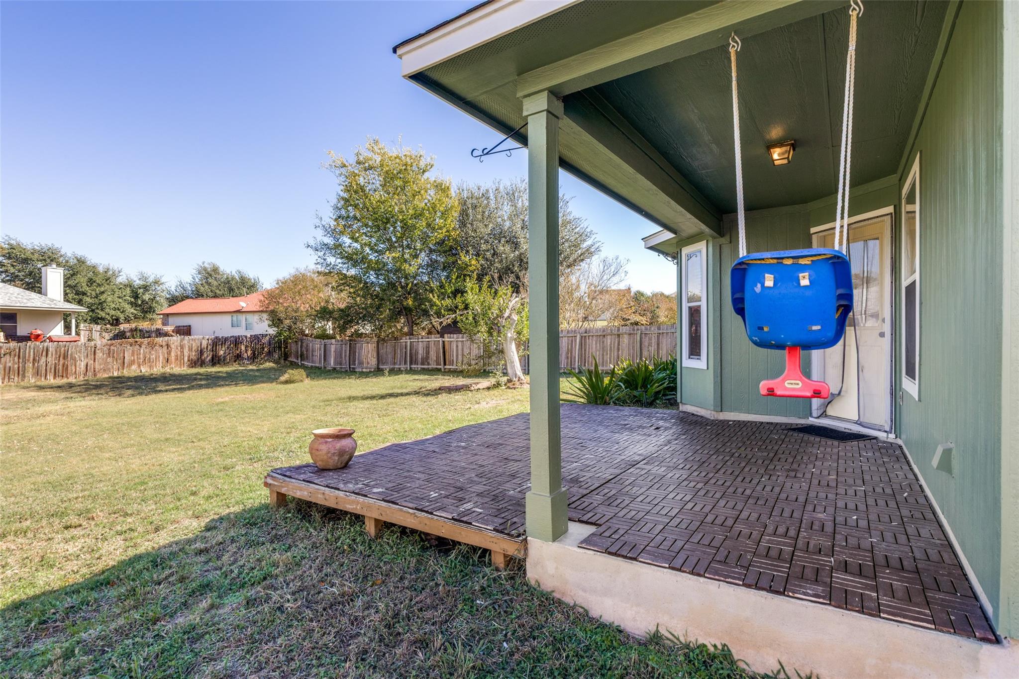 107 Cassandra Dr, Hutto, TX 78634