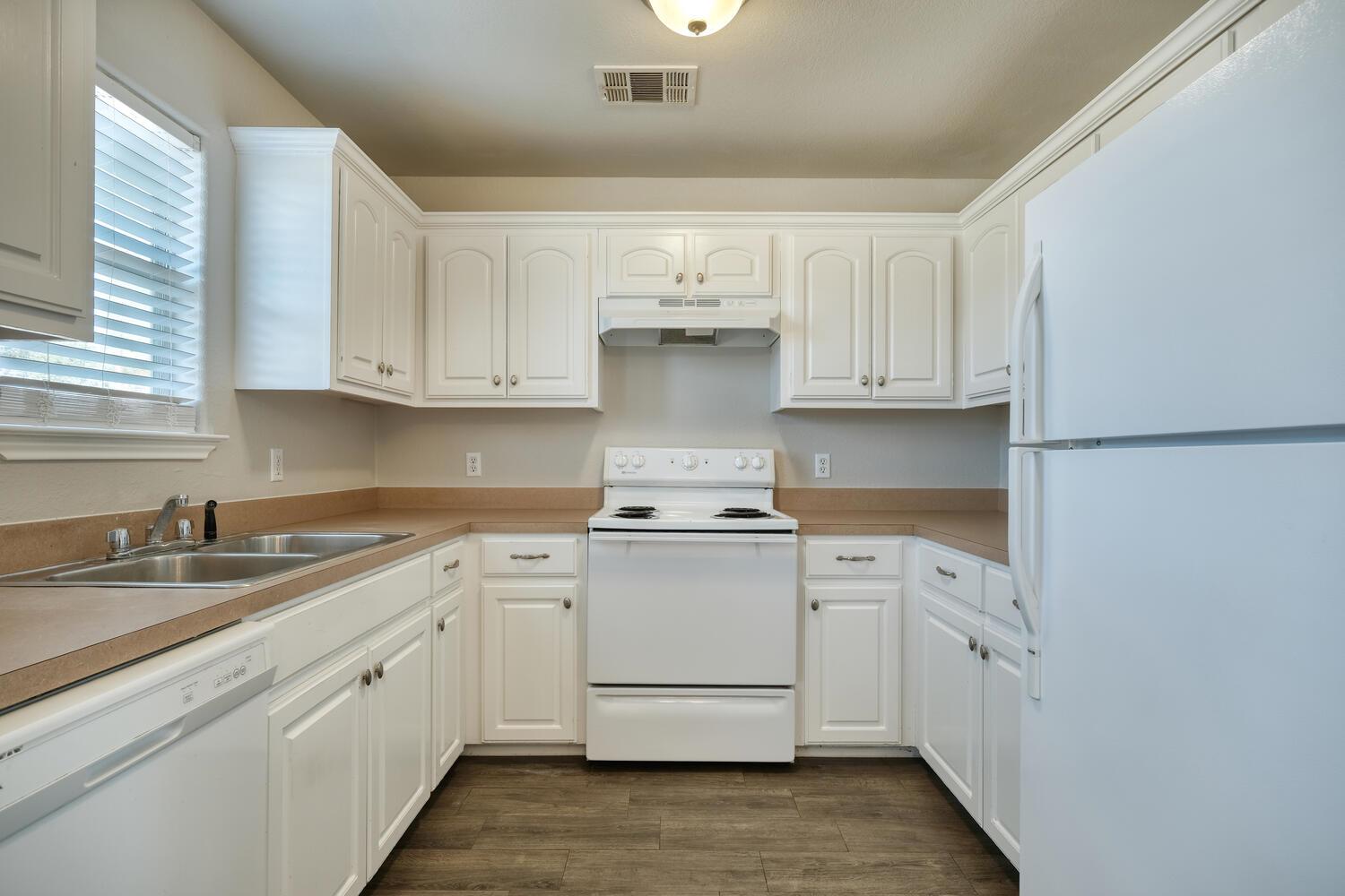 750 Fallen Oak Dr, Bertram, TX 78605