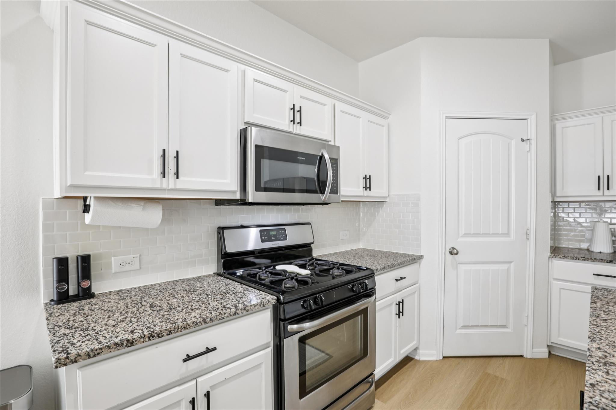 6609 Kauai Ln, Austin, TX 78744