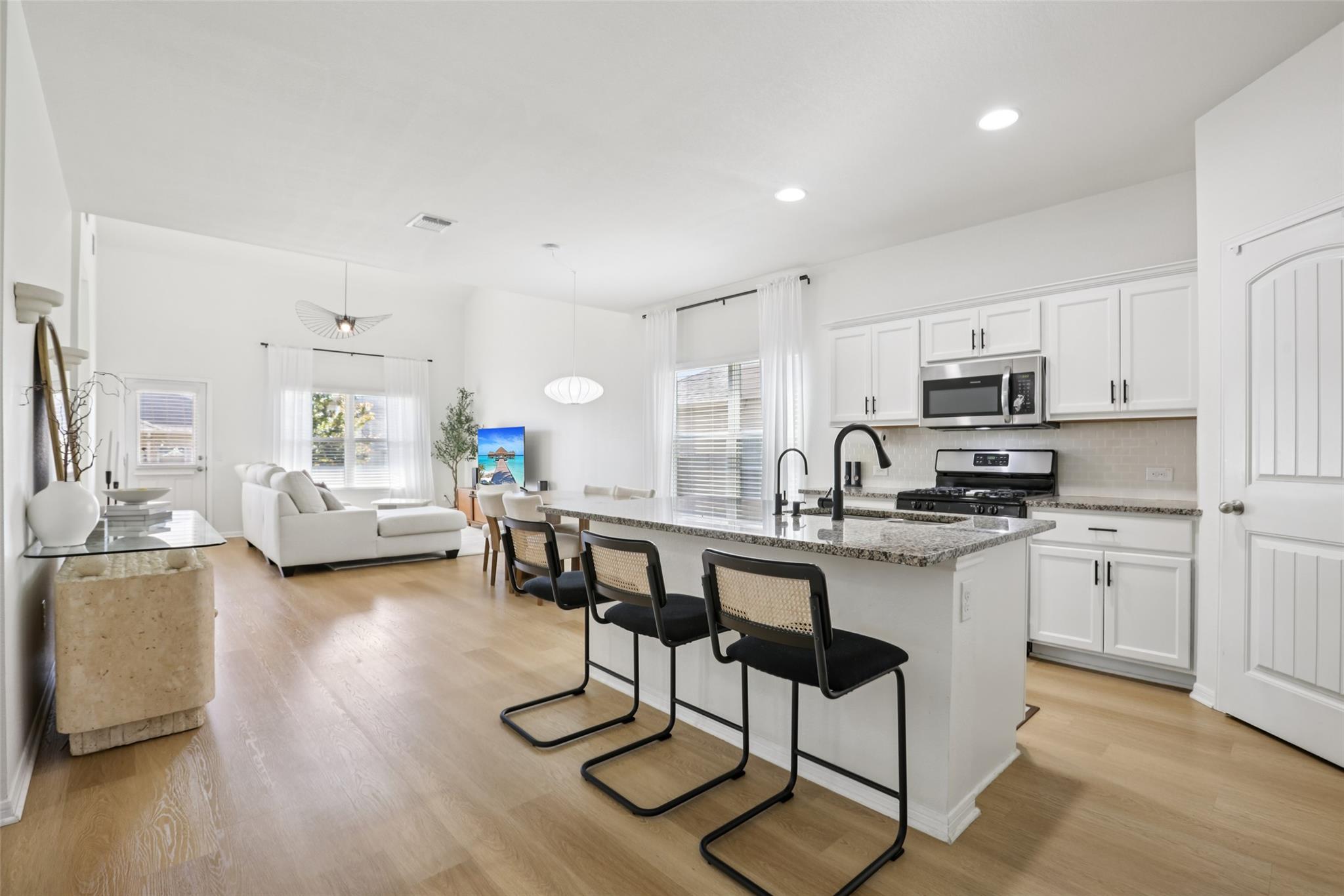 6609 Kauai Ln, Austin, TX 78744