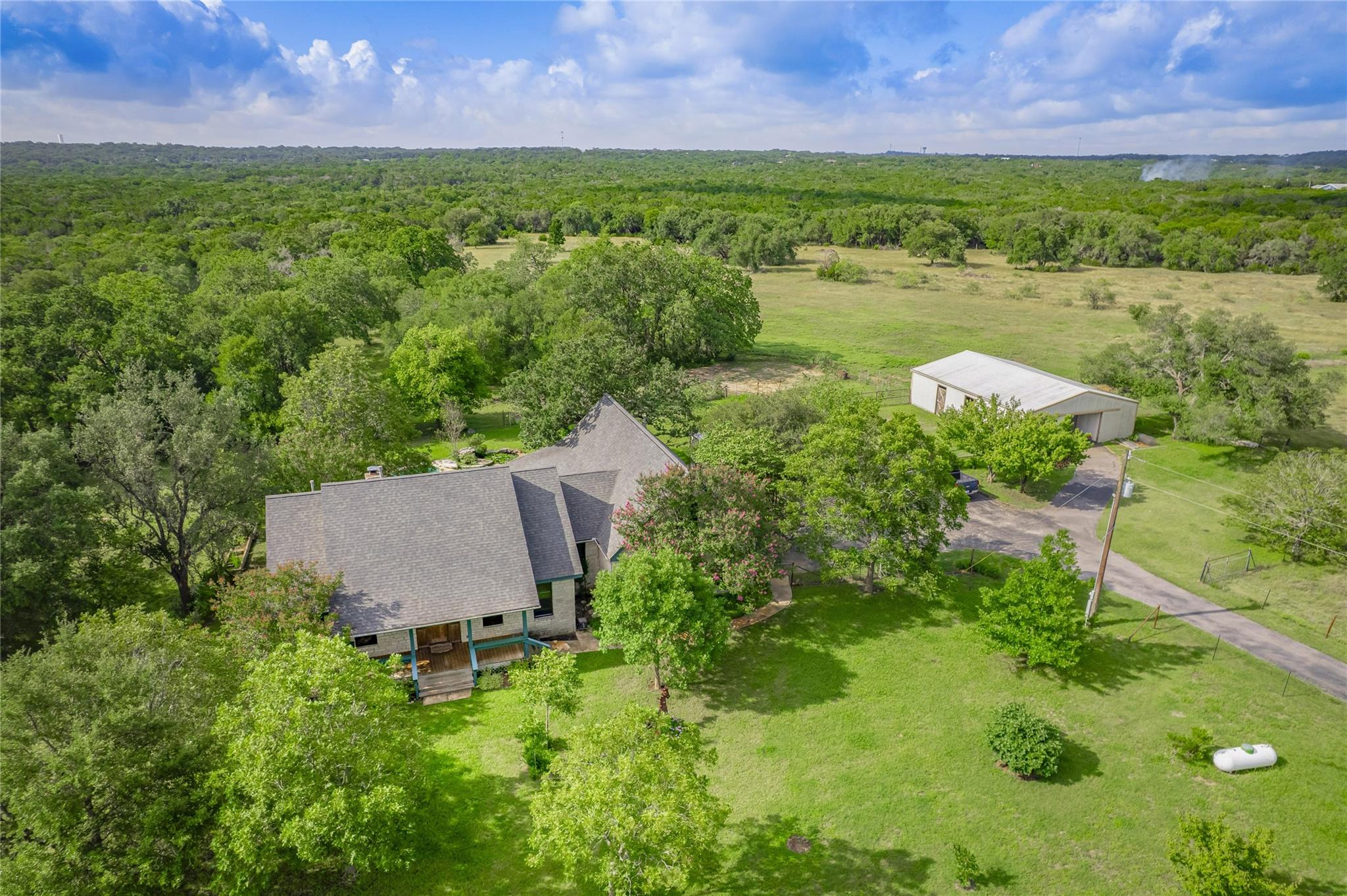 13511 Carpenter Ln, Manchaca, TX 78652
