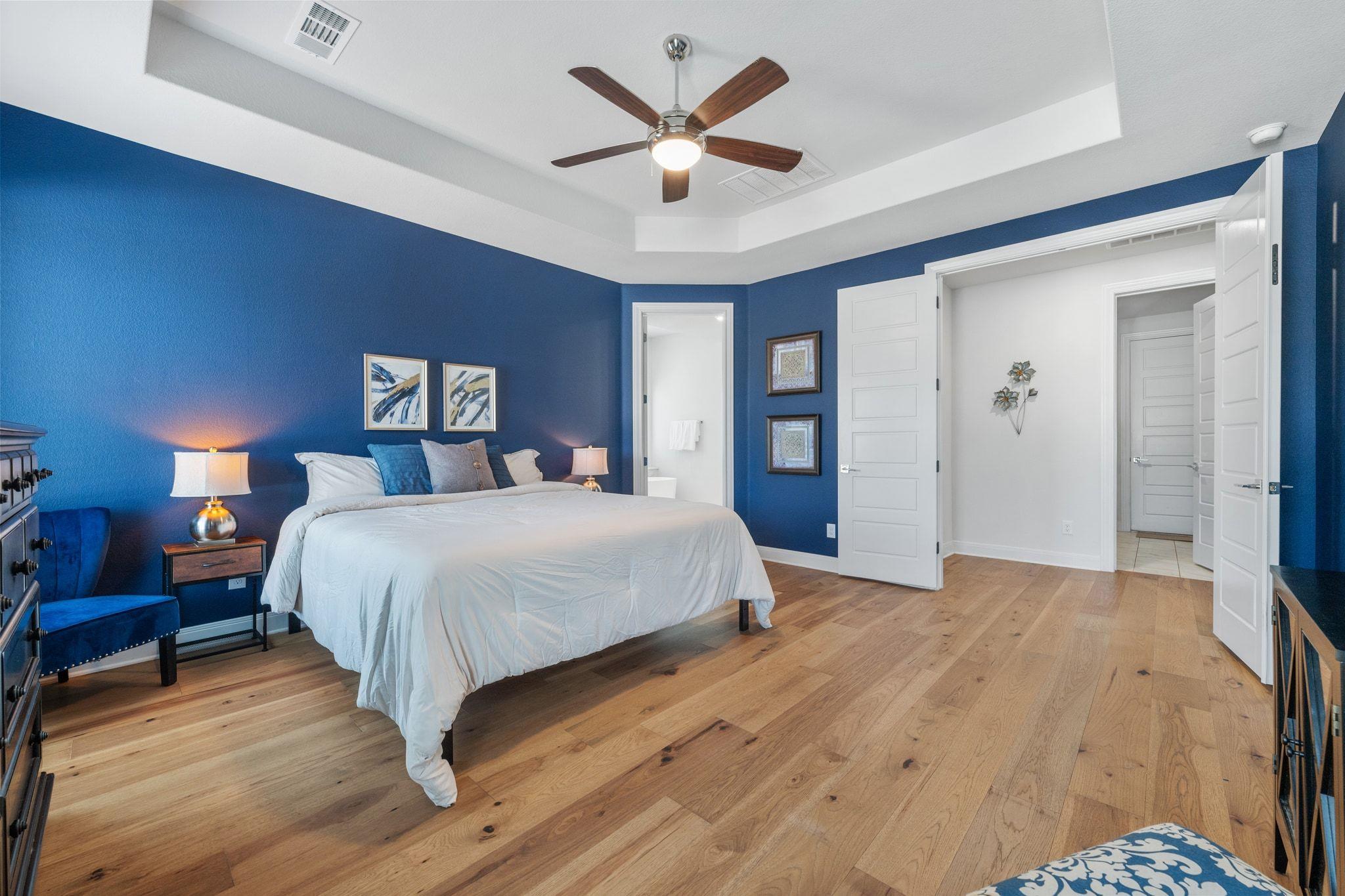 104 Rolling Hills Ct, Spicewood, TX 78669