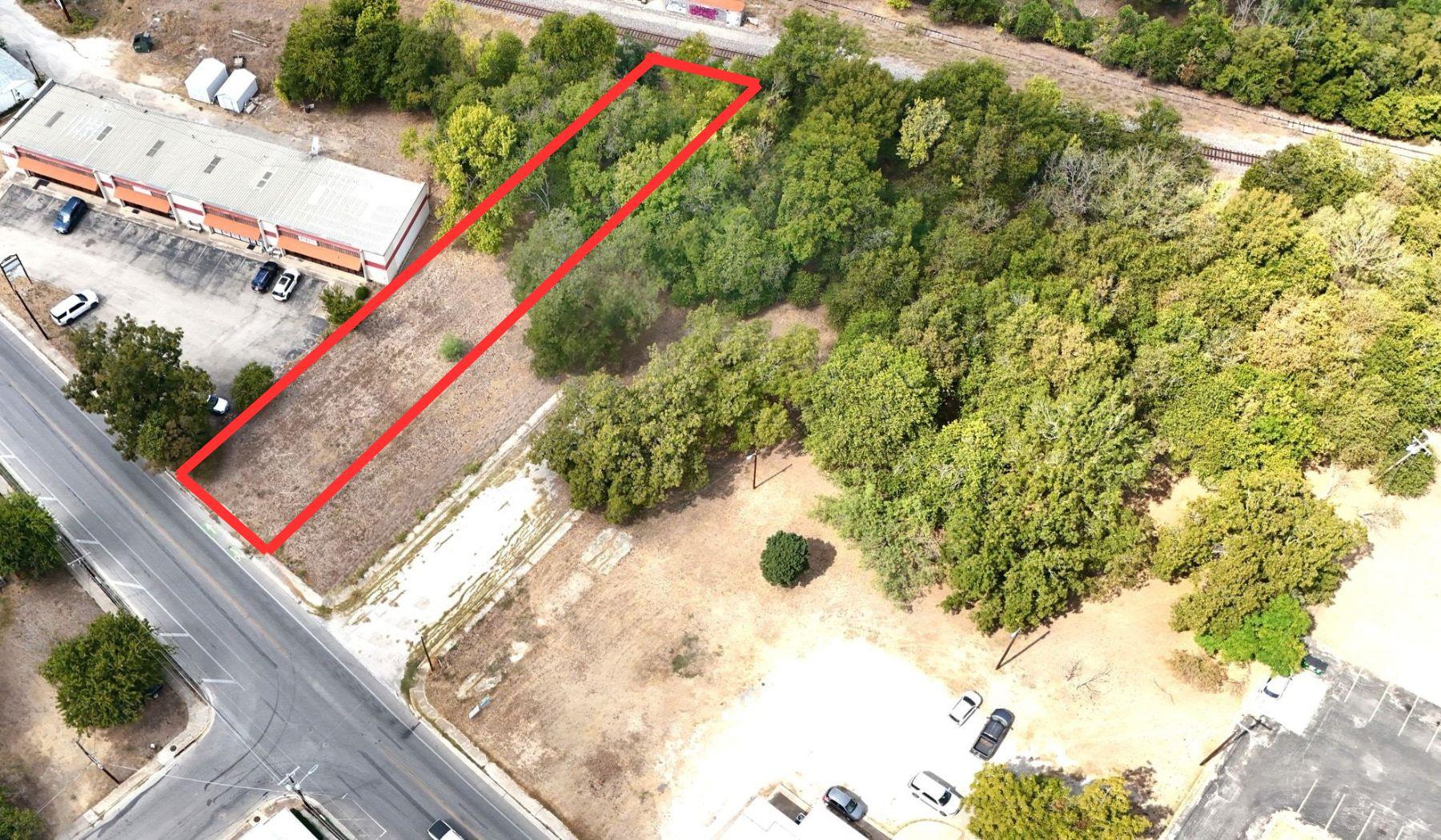 215 Cheatham St, San Marcos, TX 78666