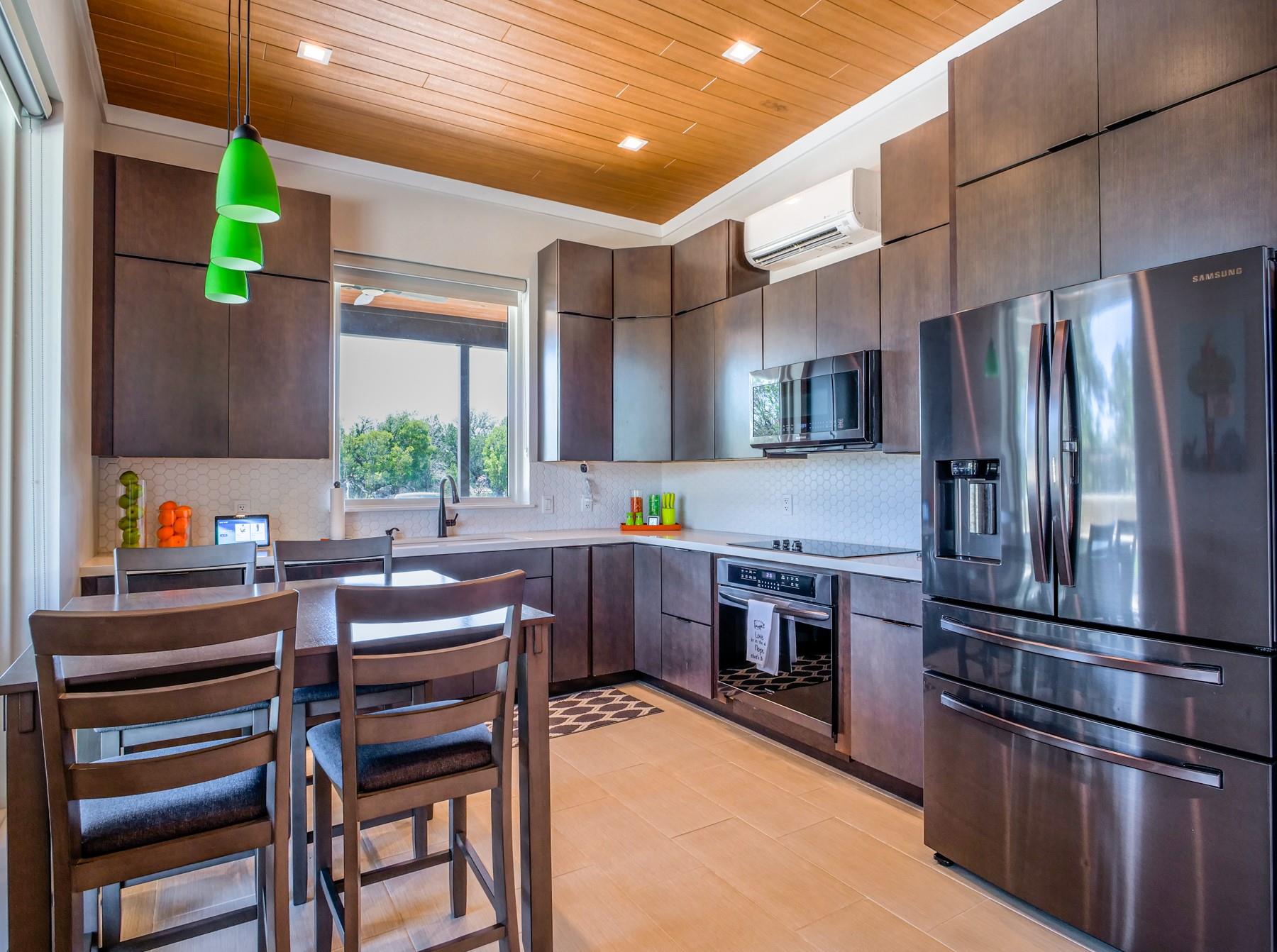 125 W Granite Oaks Dr, Burnet, TX 78611