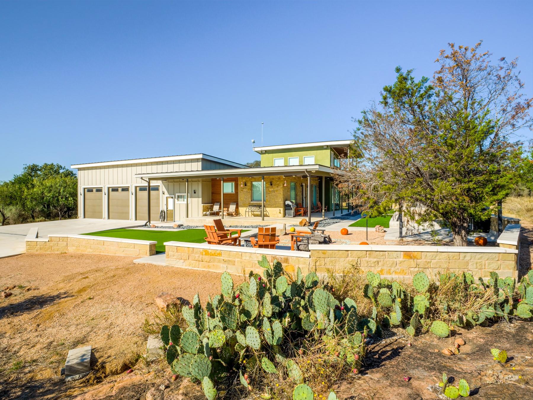 125 W Granite Oaks Dr, Burnet, TX 78611