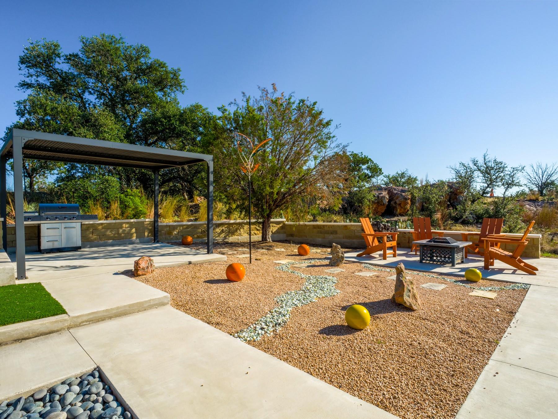 125 W Granite Oaks Dr, Burnet, TX 78611