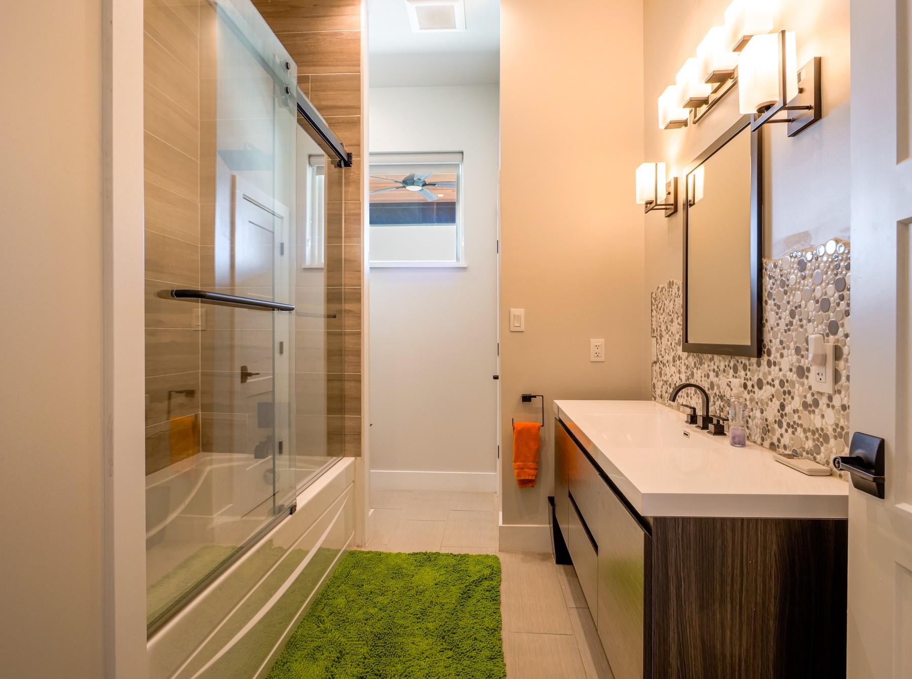 125 W Granite Oaks Dr, Burnet, TX 78611