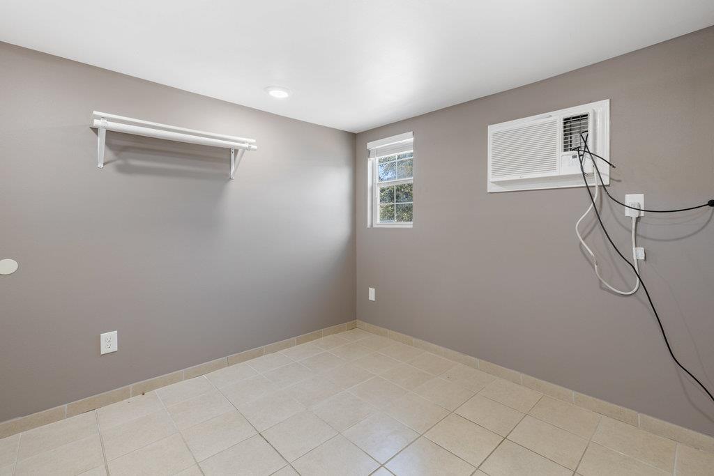 2540 FM 20, Red Rock, TX 78662