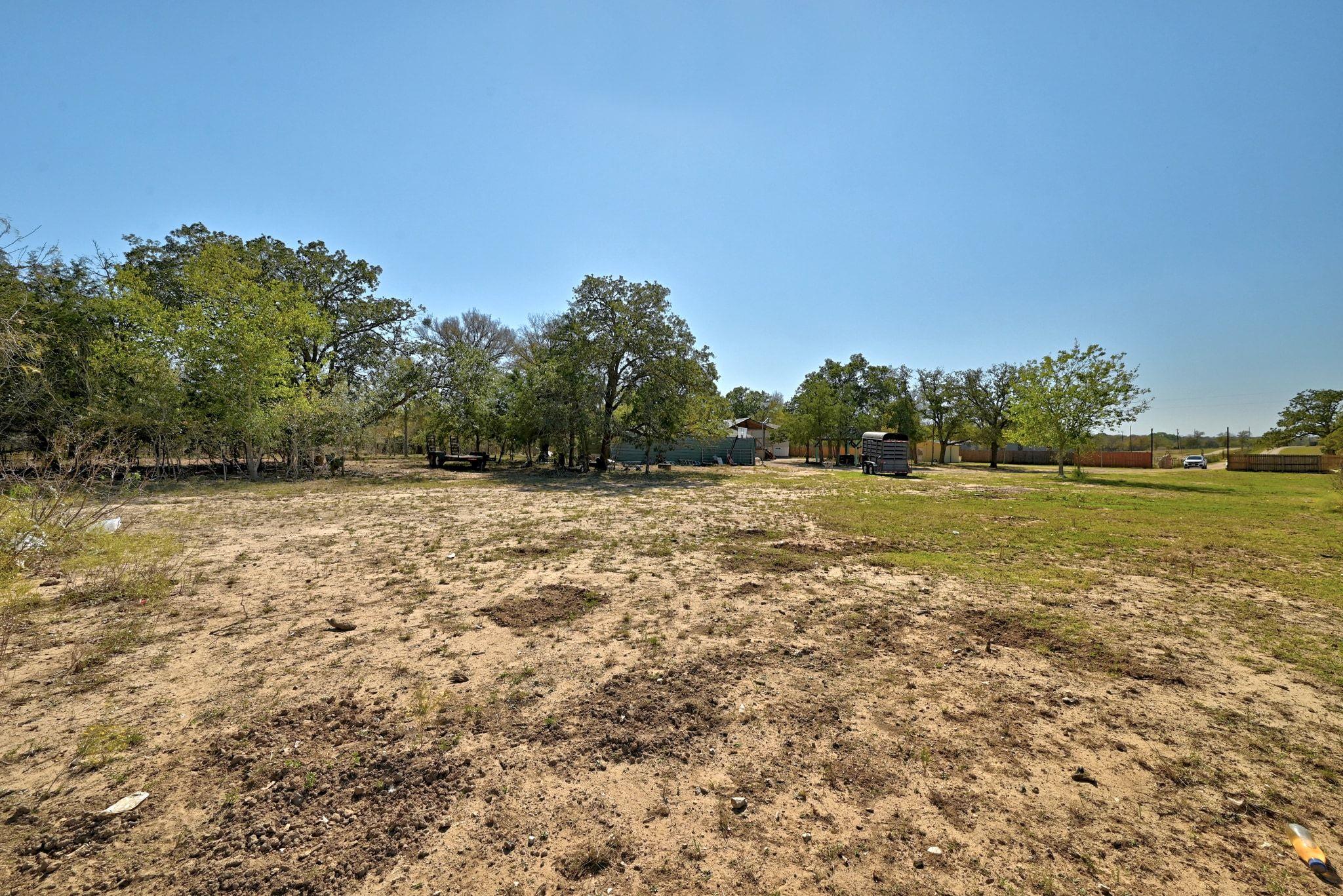 1485 Pettytown Rd, Dale, TX 78616