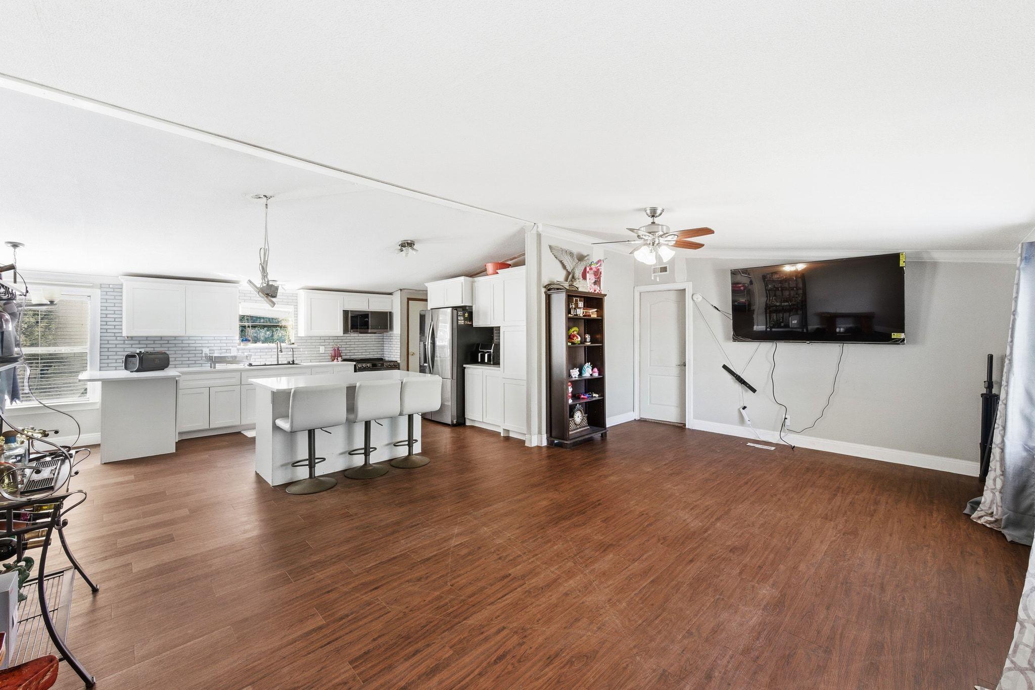 1485 Pettytown Rd, Dale, TX 78616